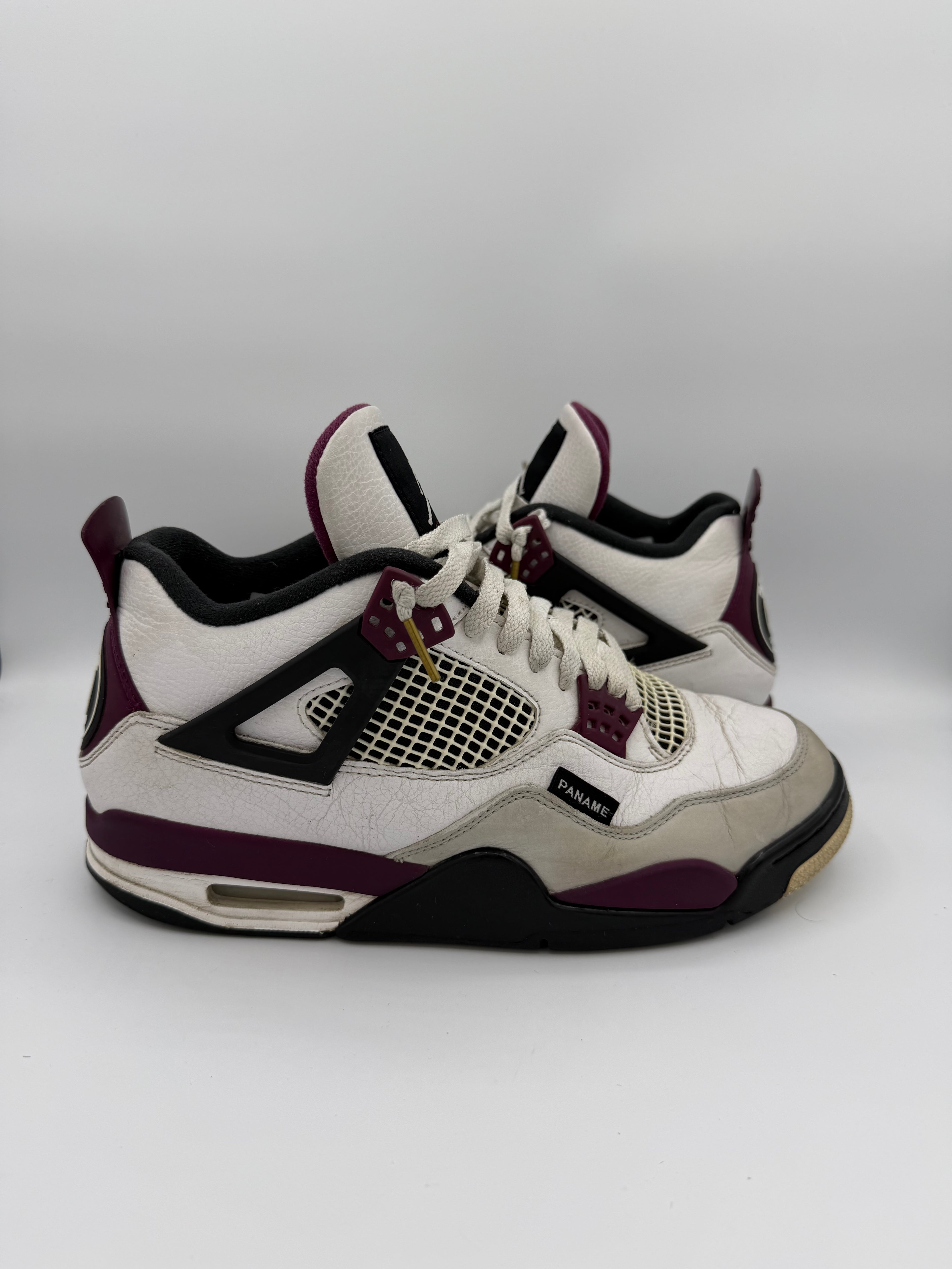Jordan 4 PSG - 42,5Eu (USED)