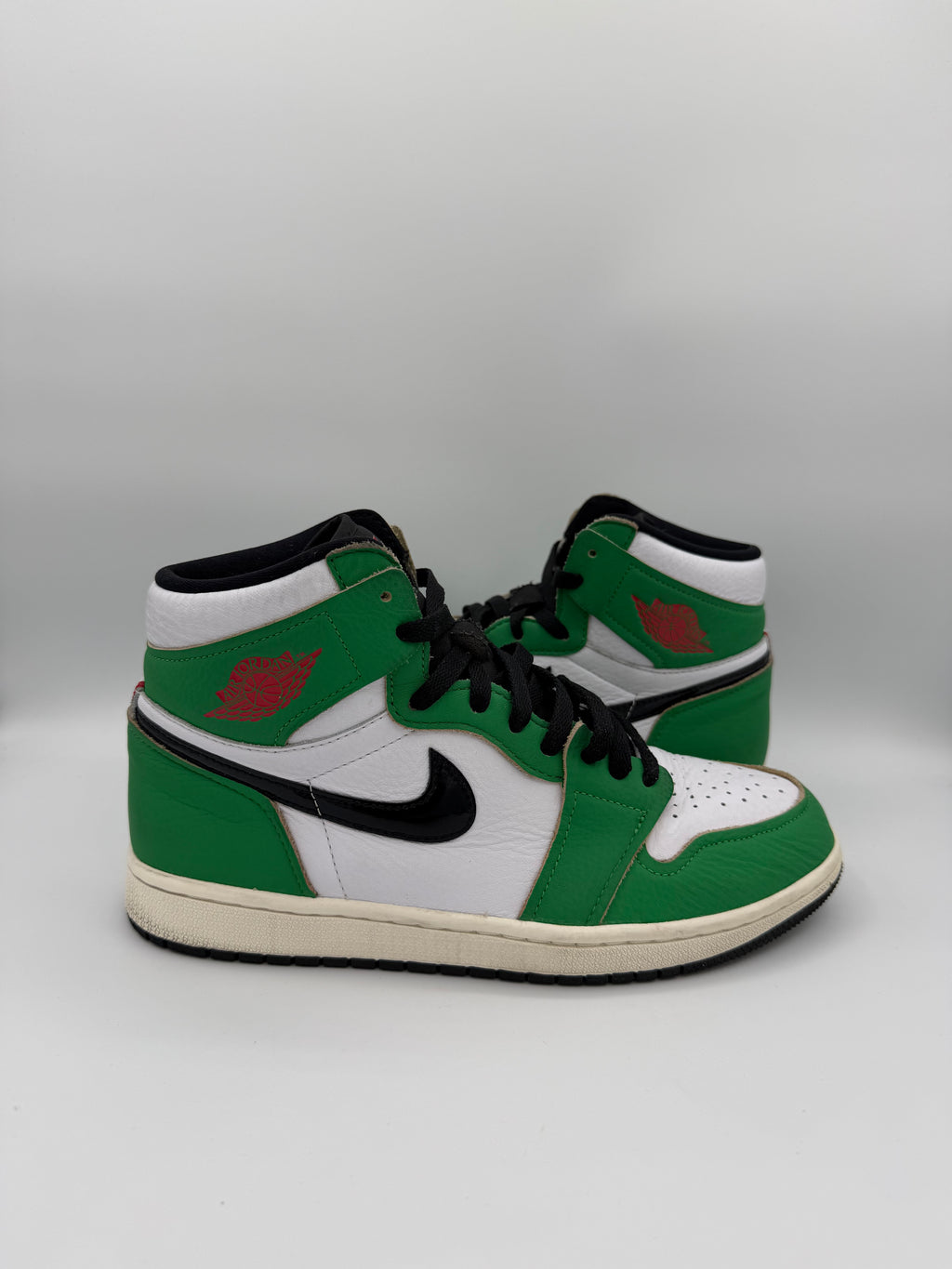 Jordan 1 High Lucky Green - 41Eu (USED)