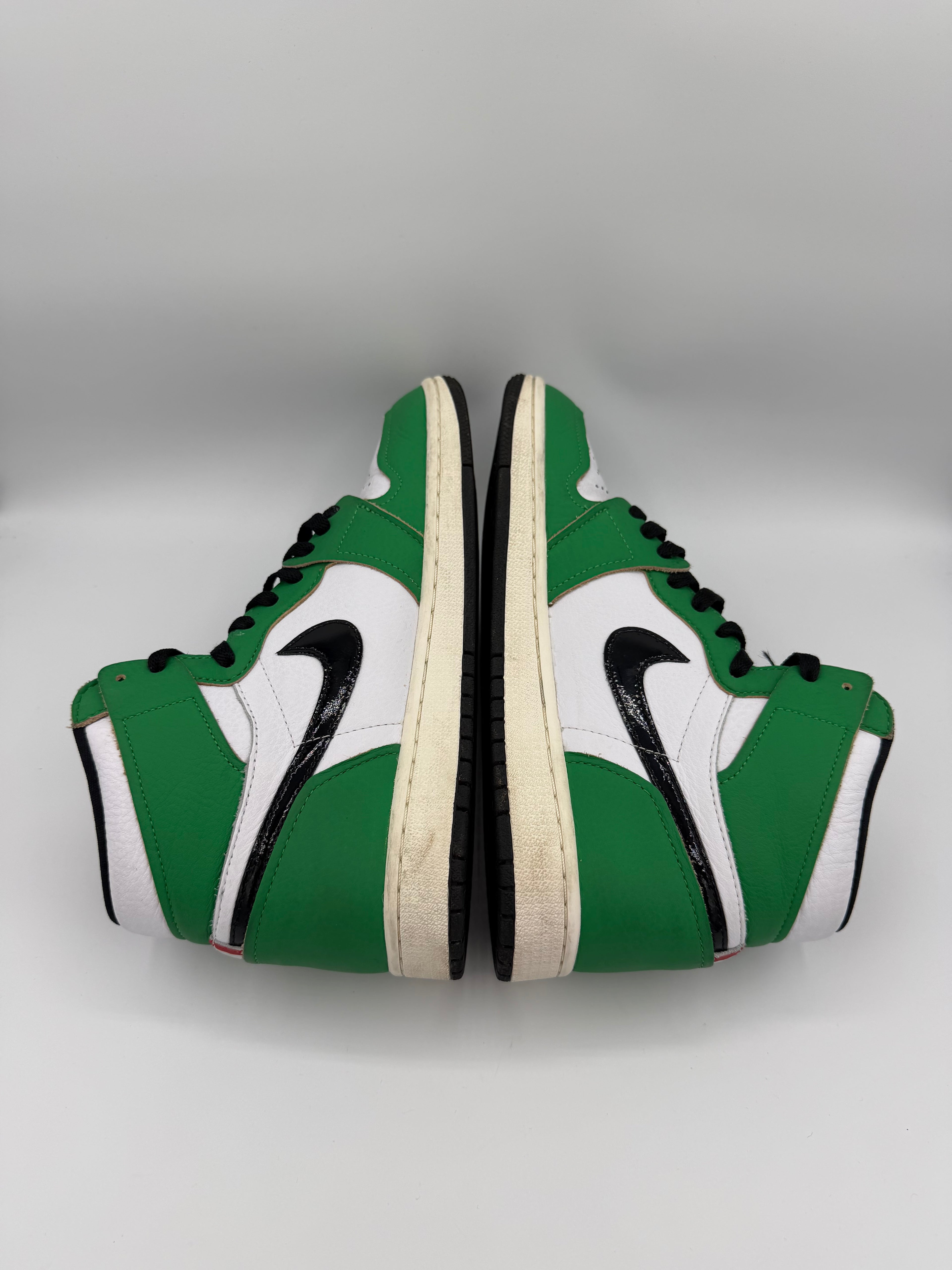 Jordan 1 High Lucky Green - 41Eu (USED)