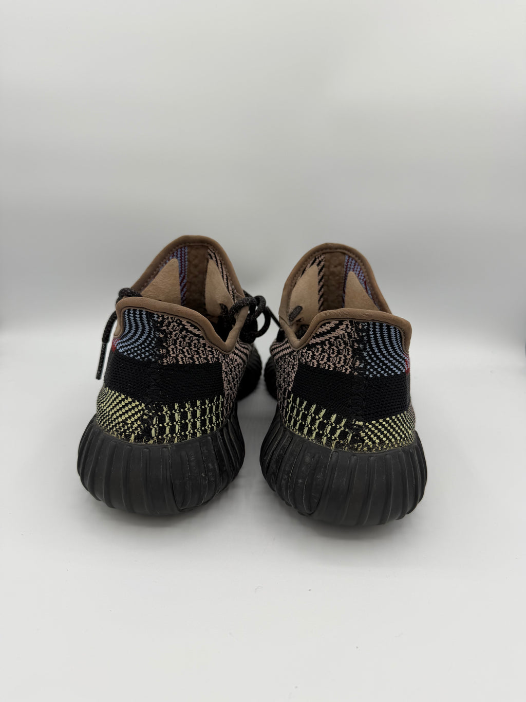 Yeezy Boost 350 V2 Yecheil - 41Eu (USED)