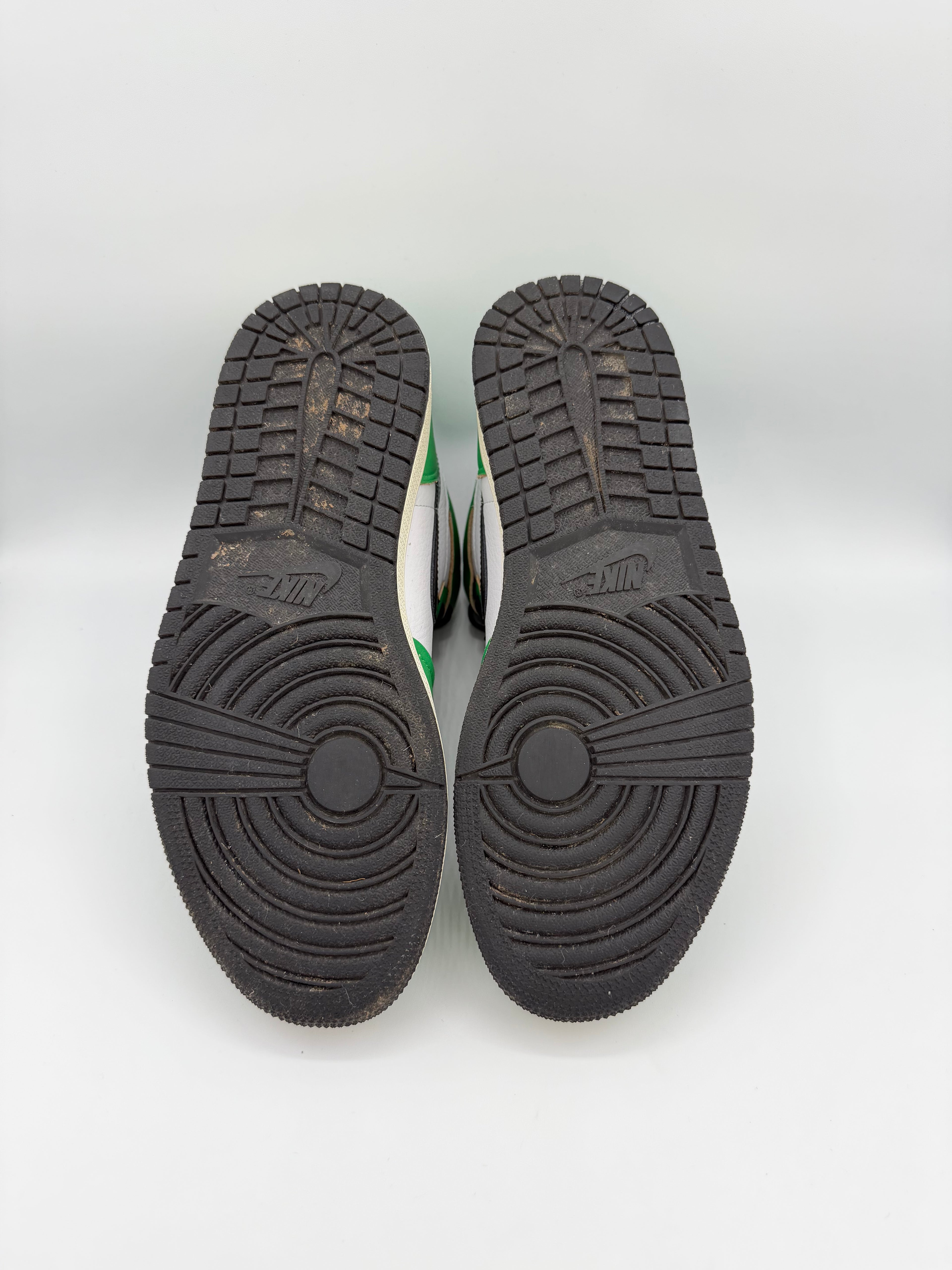 Jordan 1 High Lucky Green - 41Eu (USED)