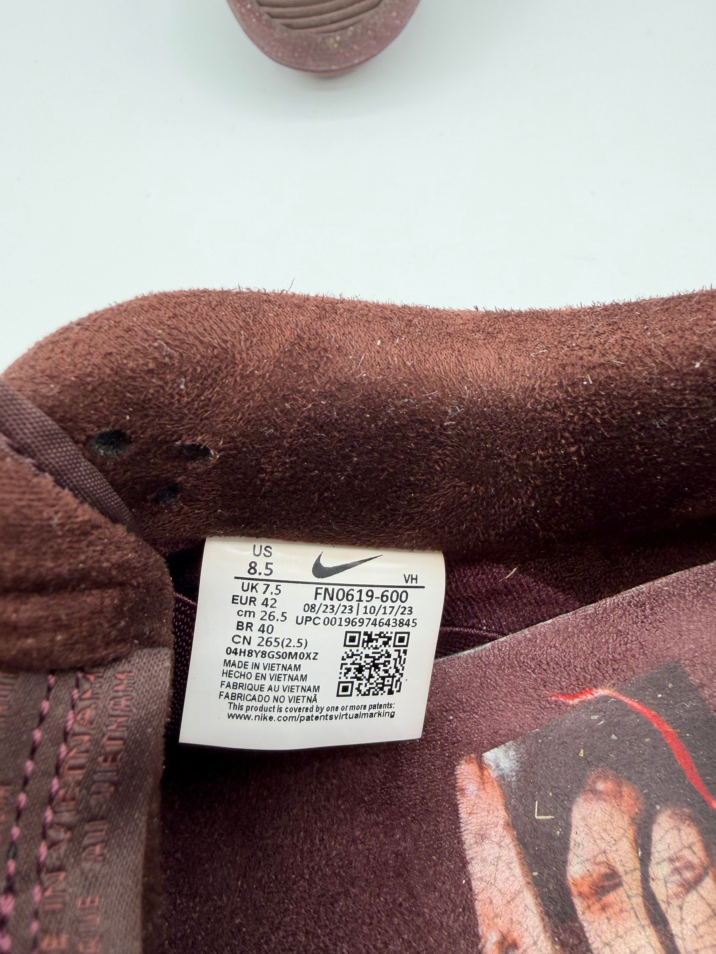 Nike Sb Dunk Low City Of Love Burgundy - 42Eu (USED)