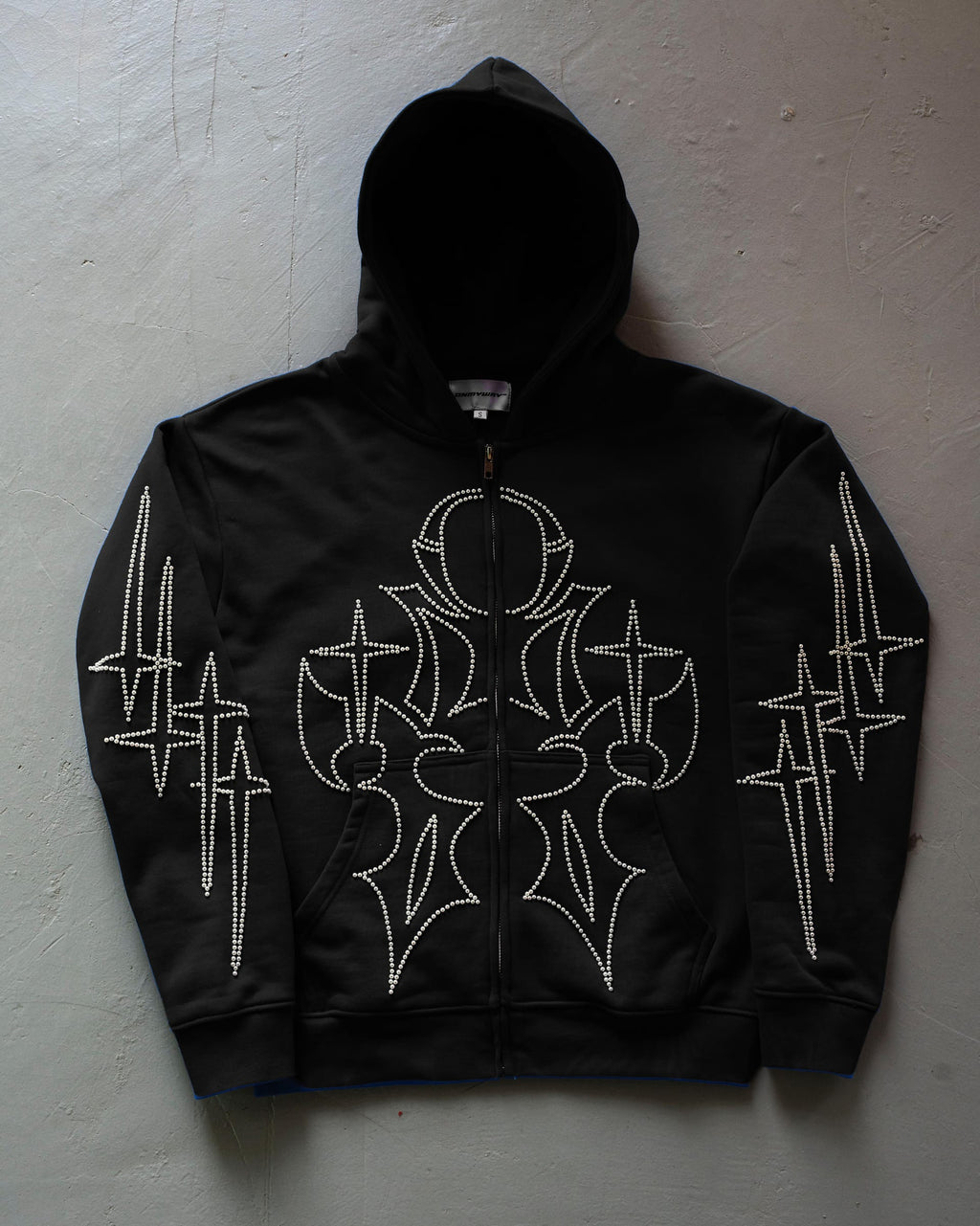 ON MY WAY LUCE BLACK LIMITED