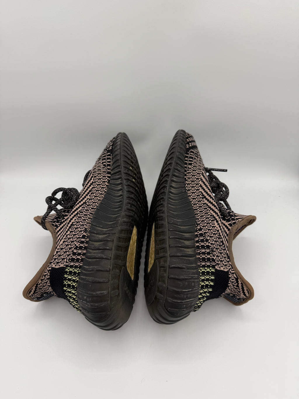 Yeezy Boost 350 V2 Yecheil - 41Eu (USED)
