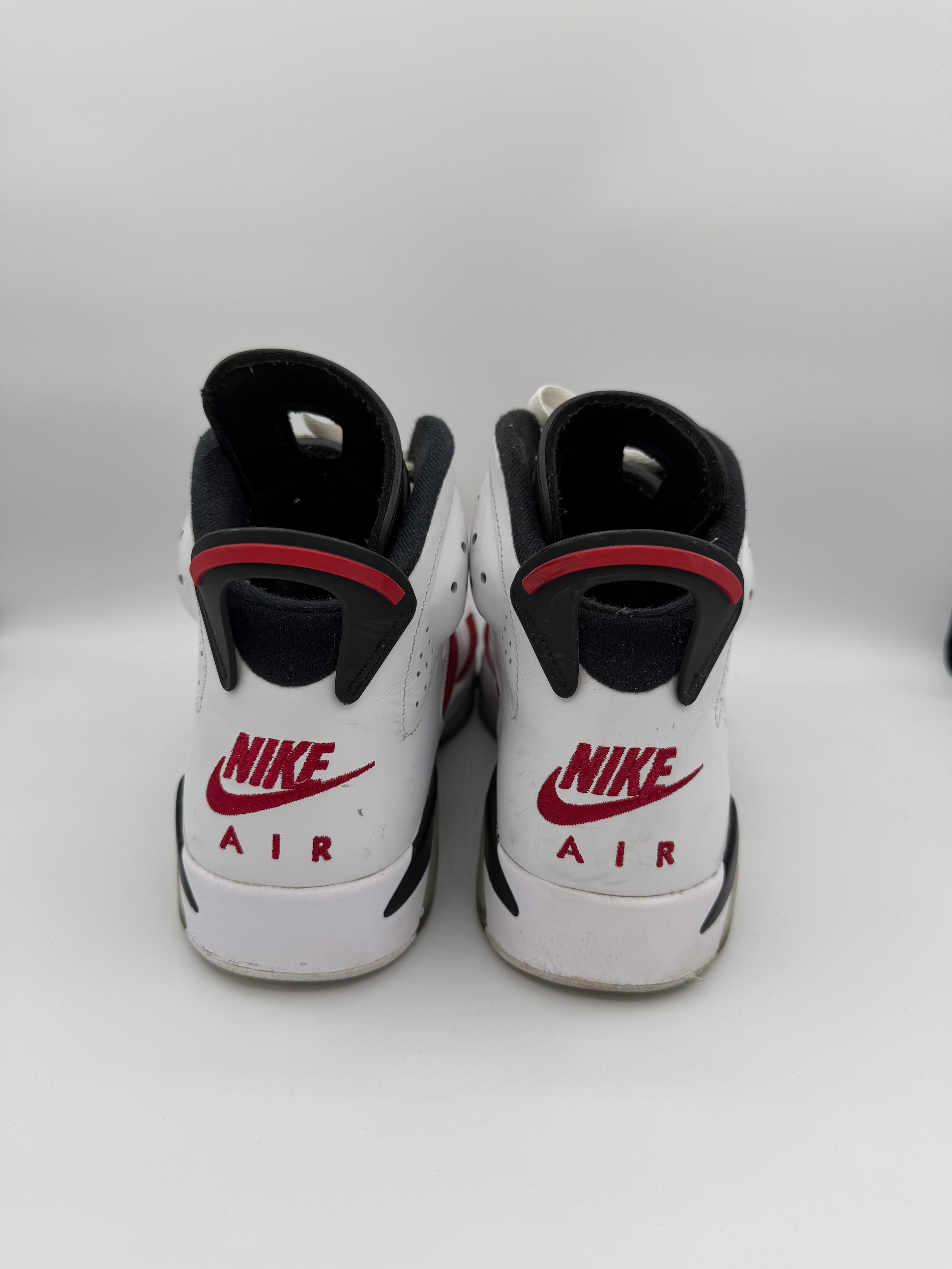 Jordan 6 Carmine - 44Eu (USED)