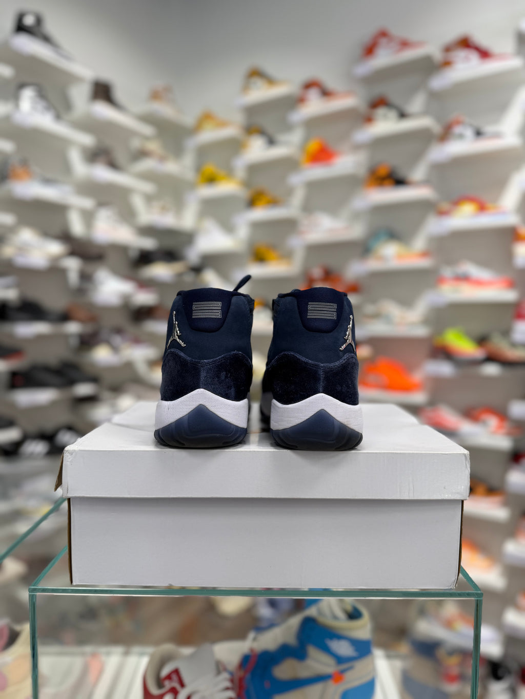 Jordan 11 Retro Midnight Navy - 42,5Eu (USED)