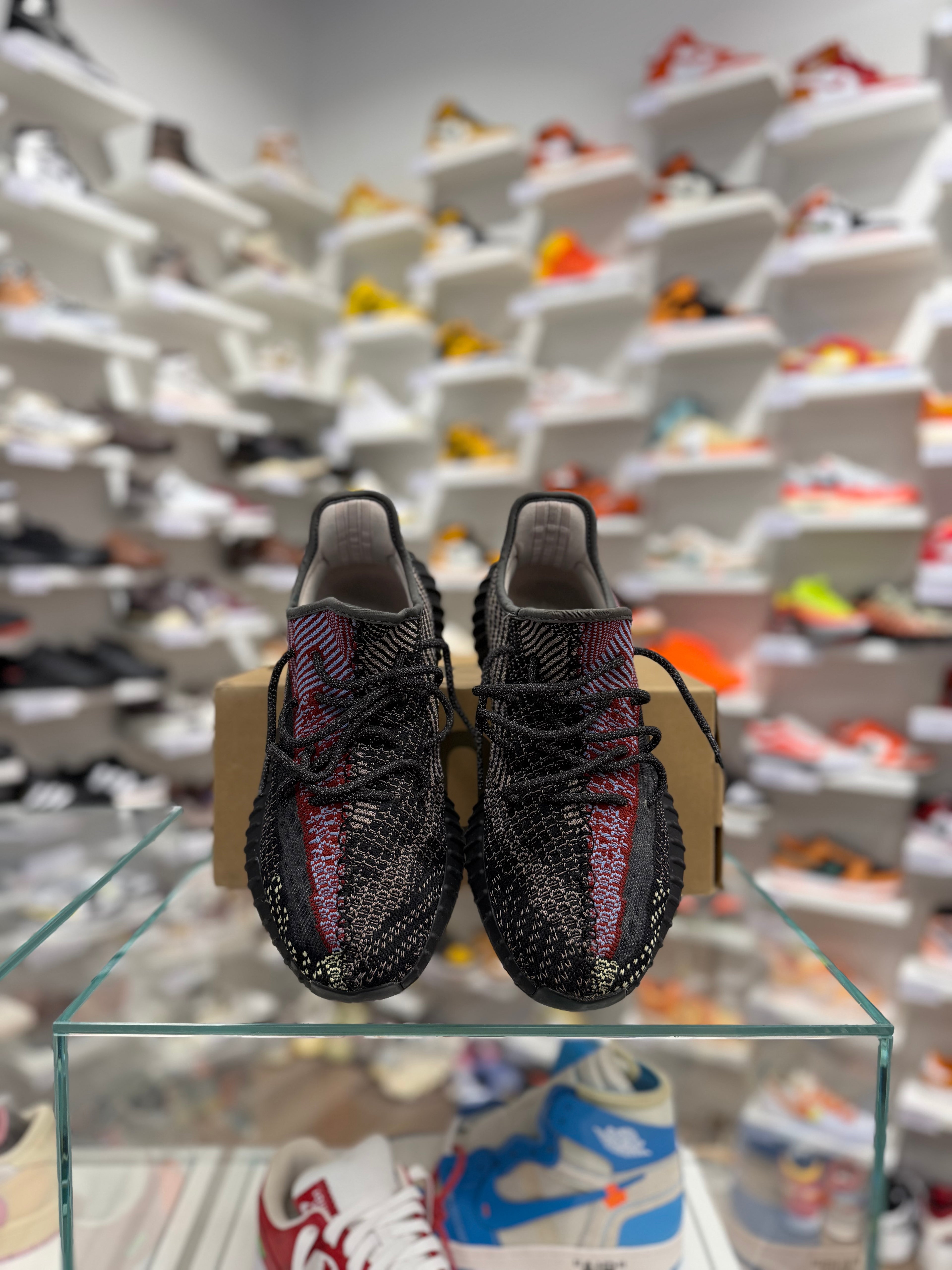 Yeezy 350 V2 Yecheil Reflective - 44,5Eu (USED)
