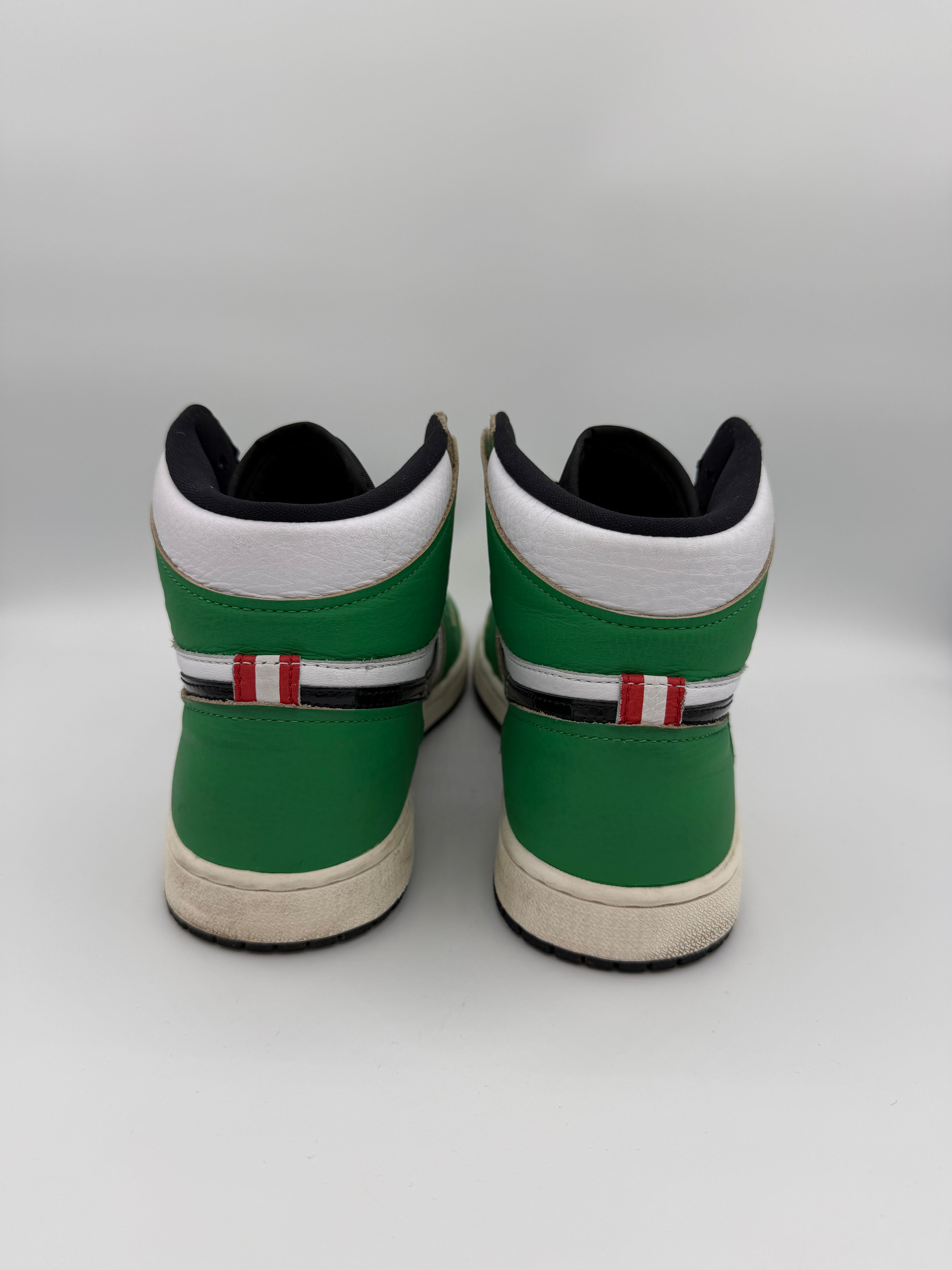 Jordan 1 High Lucky Green - 41Eu (USED)