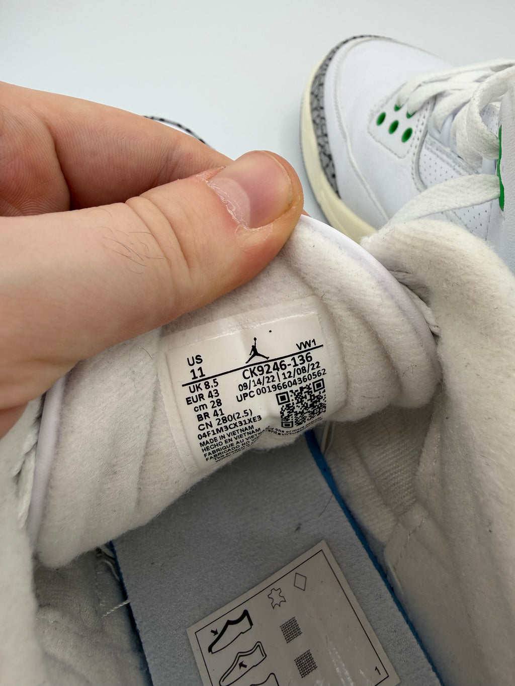 Jordan 3 Lucky Green - 43Eu (USED)