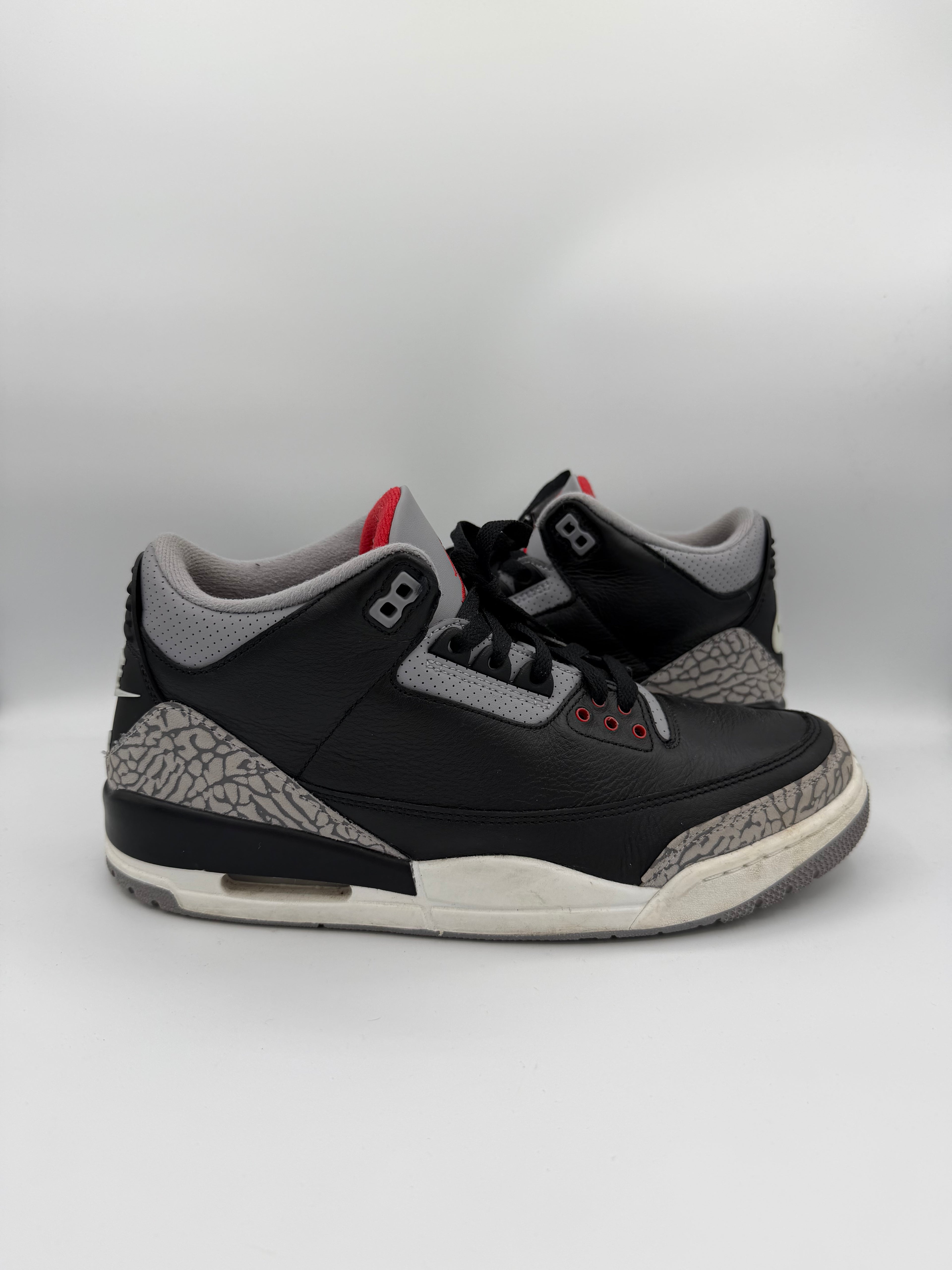 Jordan 3 Retro Black Cement - 44,5Eu (USED)