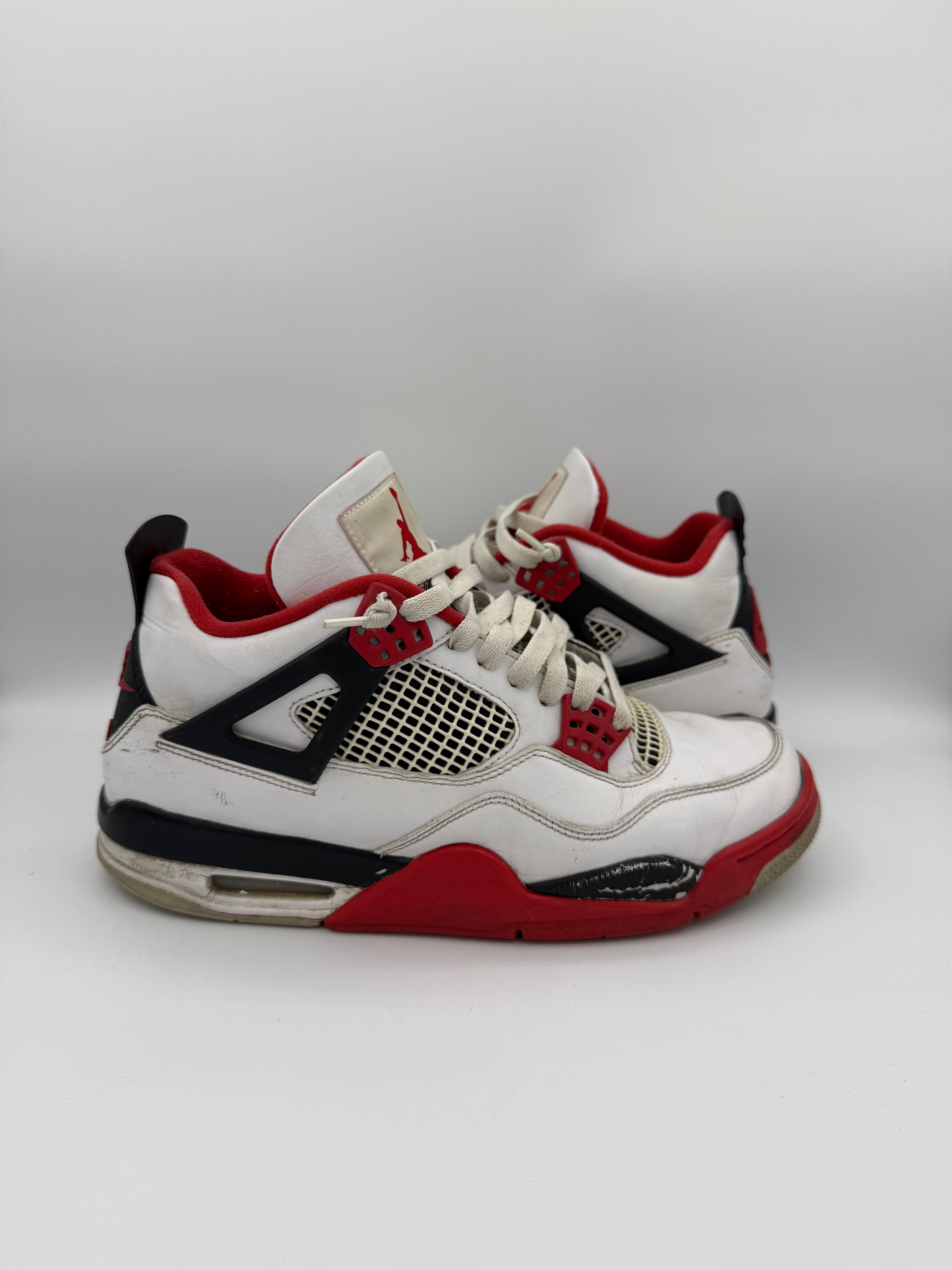 Jordan 4 Fire Red - 42,5Eu (USED)