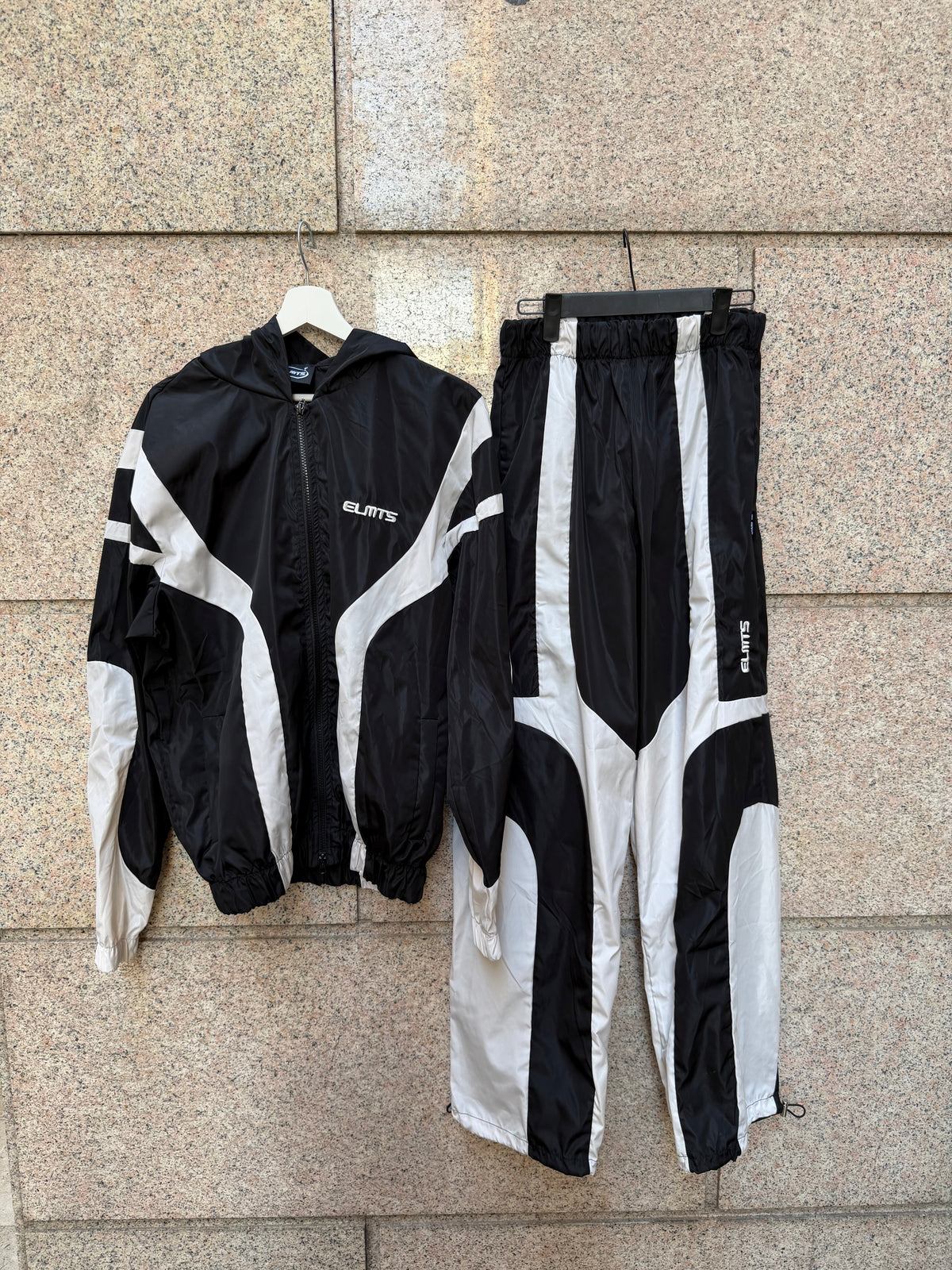 Elements Tracksuit Completa - L Fit S/M