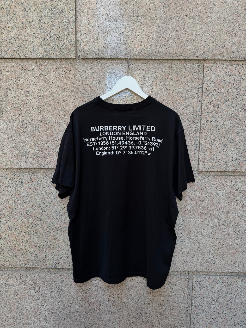 Burberry Horseferry Print Tee Black - XL (USED)