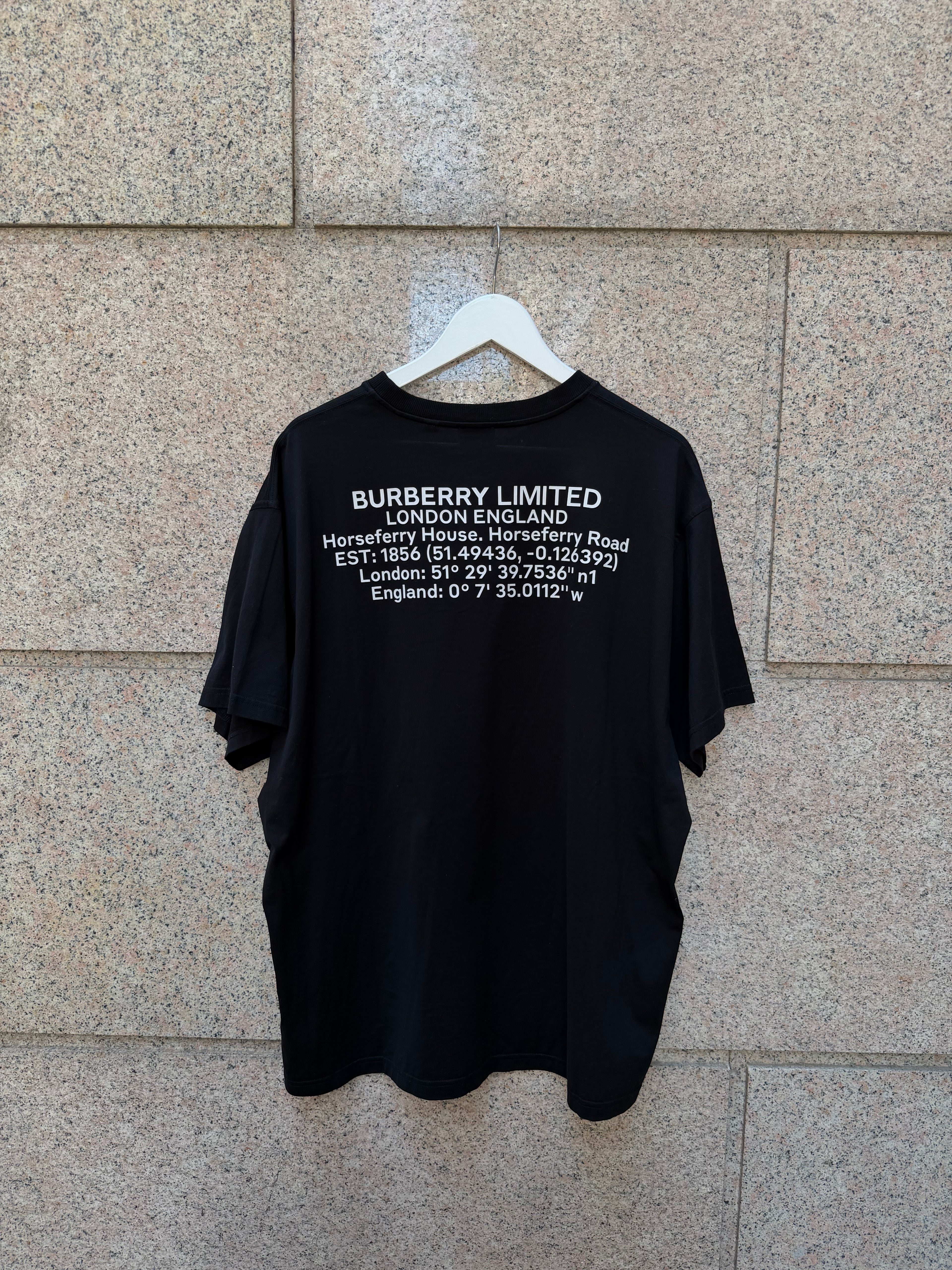 Burberry Horseferry Print Tee Black - XL (USED)