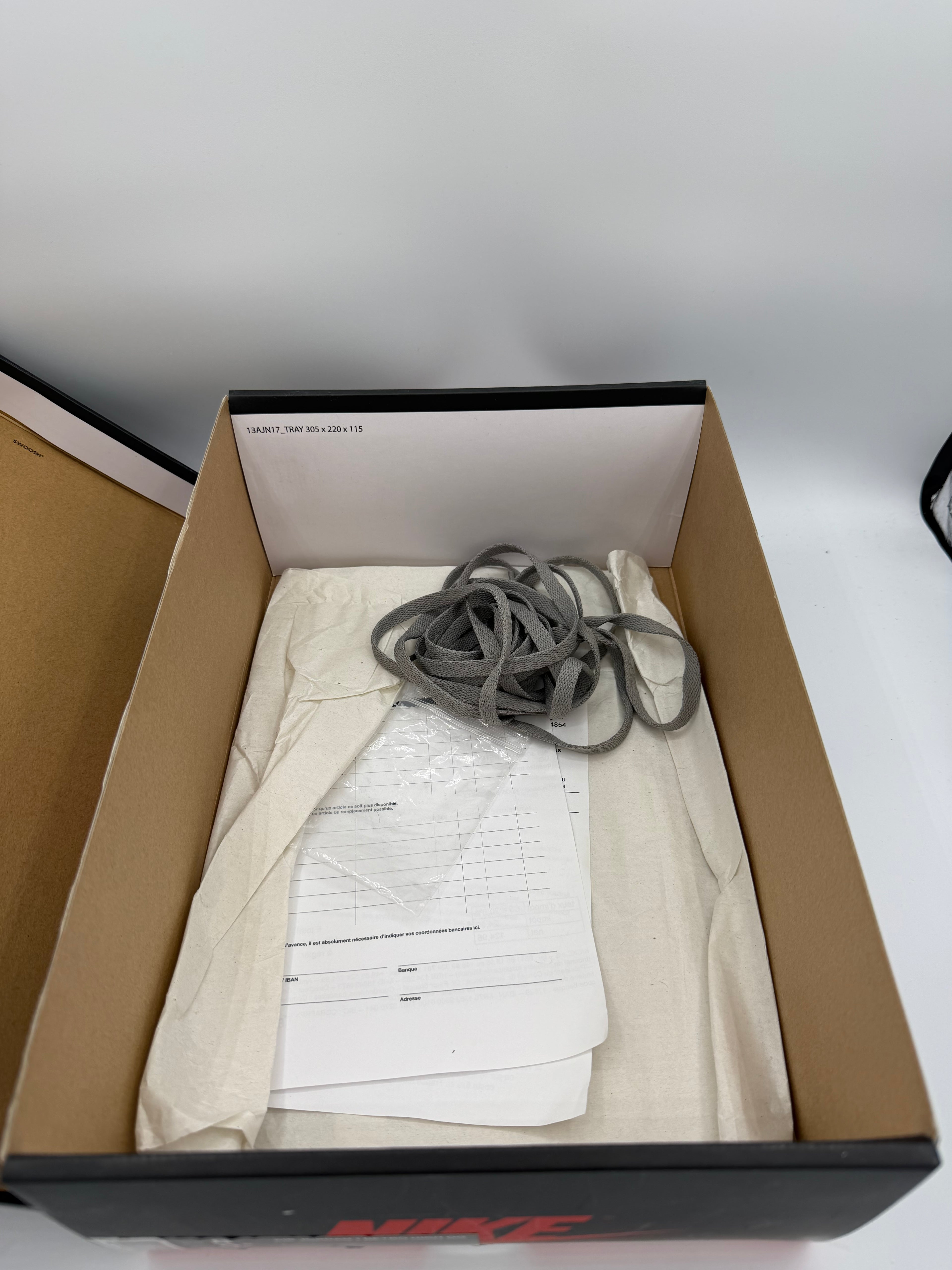 Jordan 1 High Shadow 2018 - 41Eu (USED)