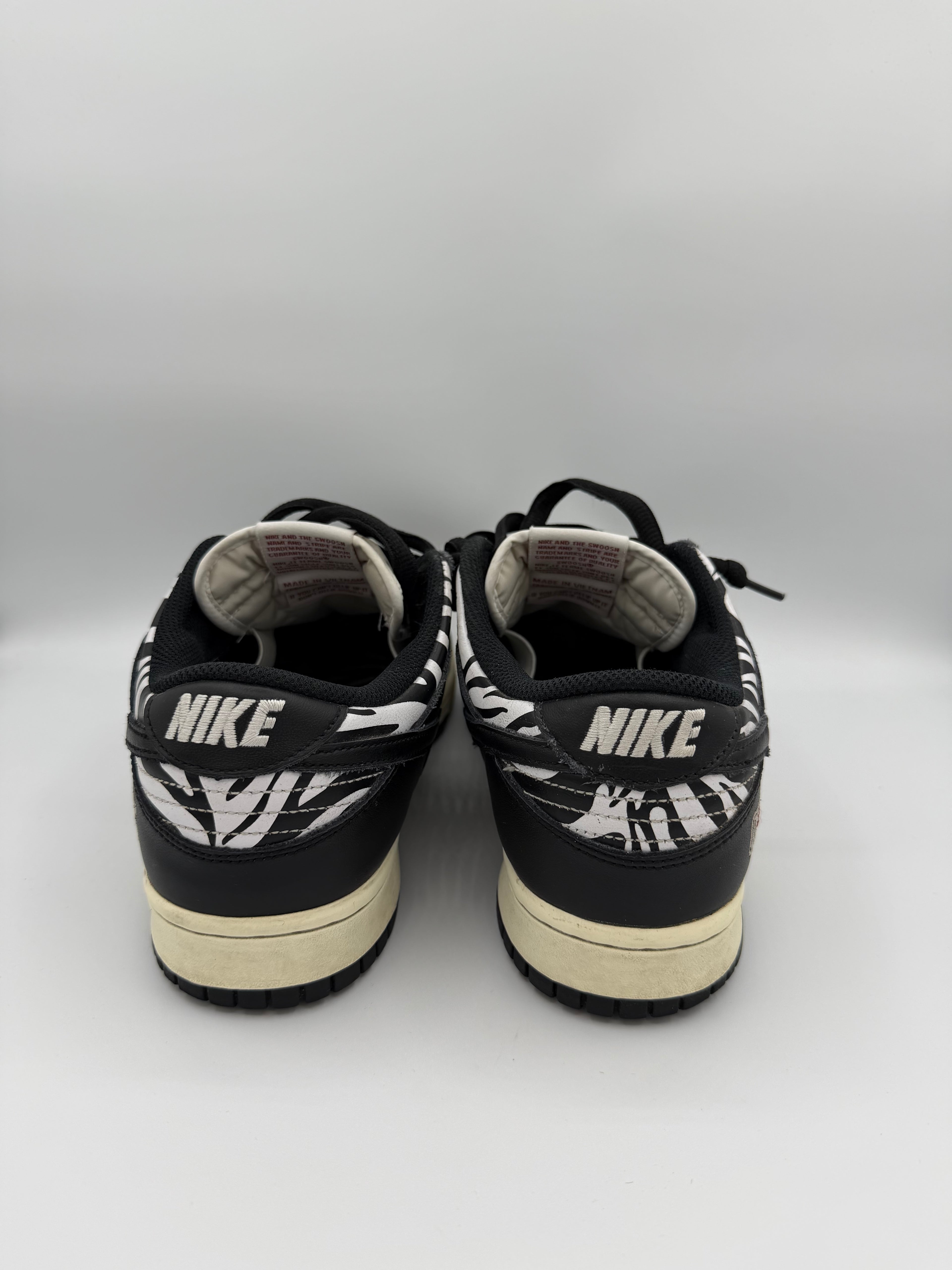 Nike Sb Dunk Low Zebra - 42,5Eu (USED)