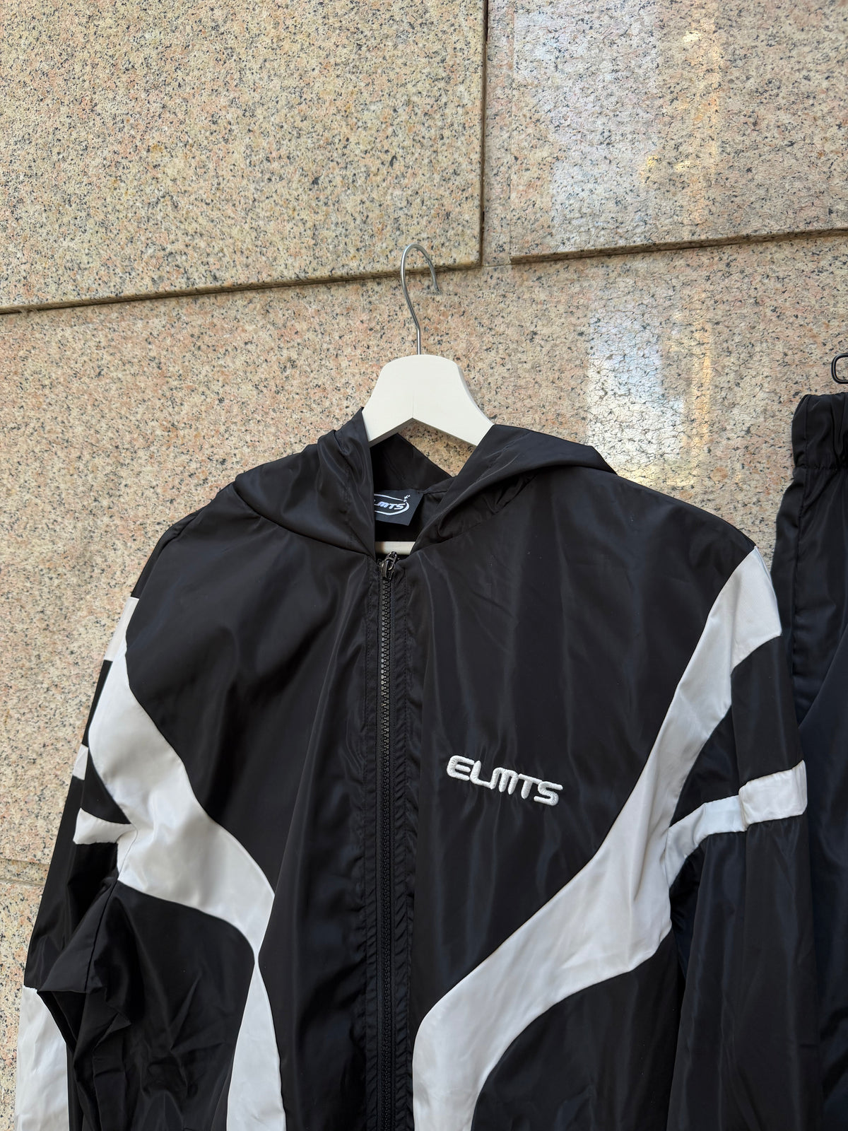 Elements Tracksuit Completa - L Fit S/M