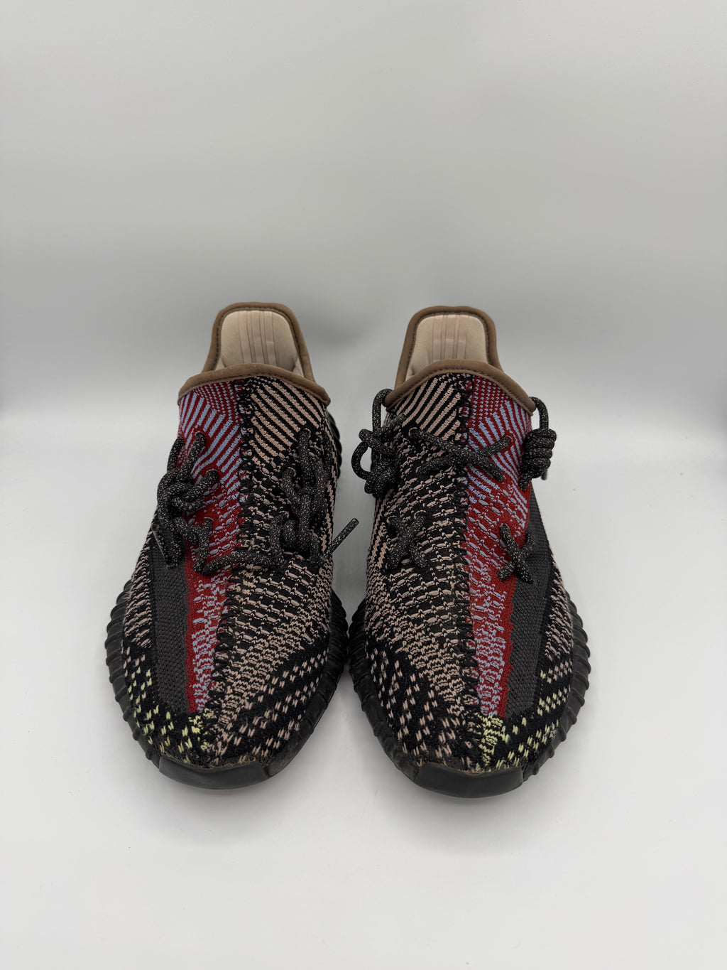 Yeezy Boost 350 V2 Yecheil - 41Eu (USED)