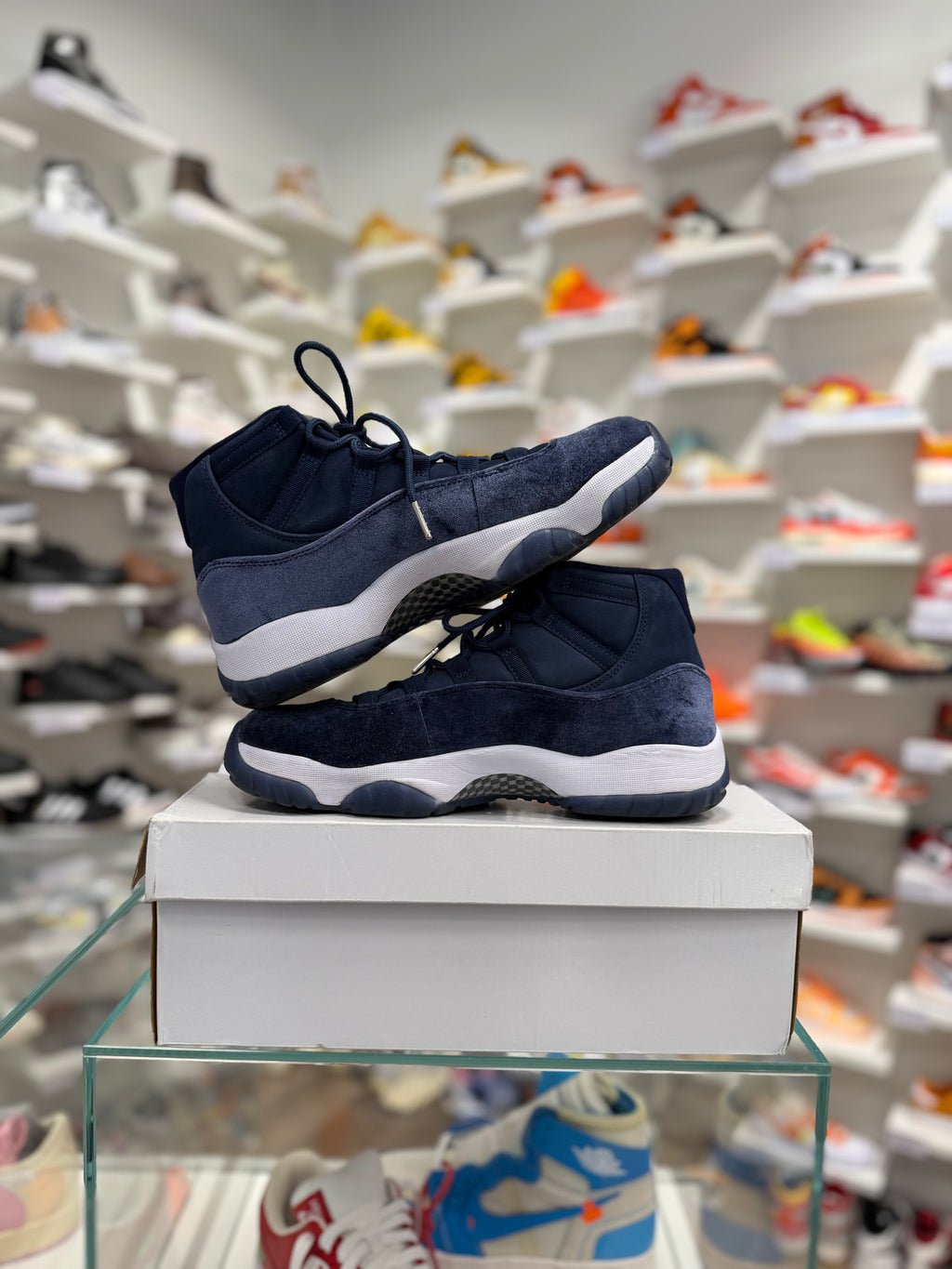 Jordan 11 Retro Midnight Navy - 42,5Eu (USED)