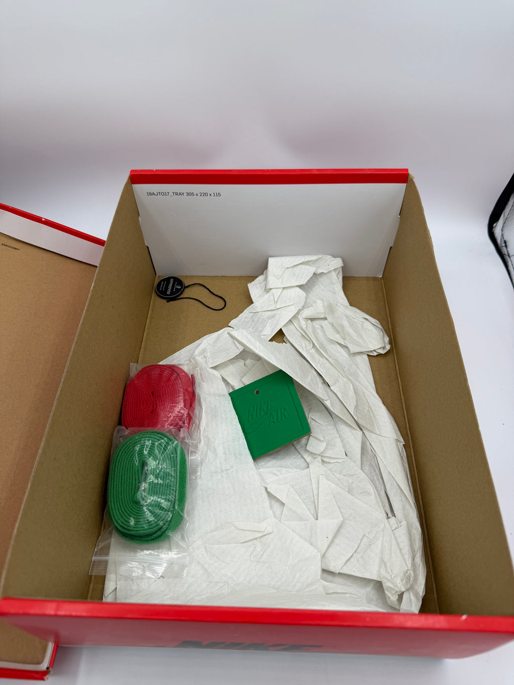 Jordan 1 High Lucky Green - 41Eu (USED)