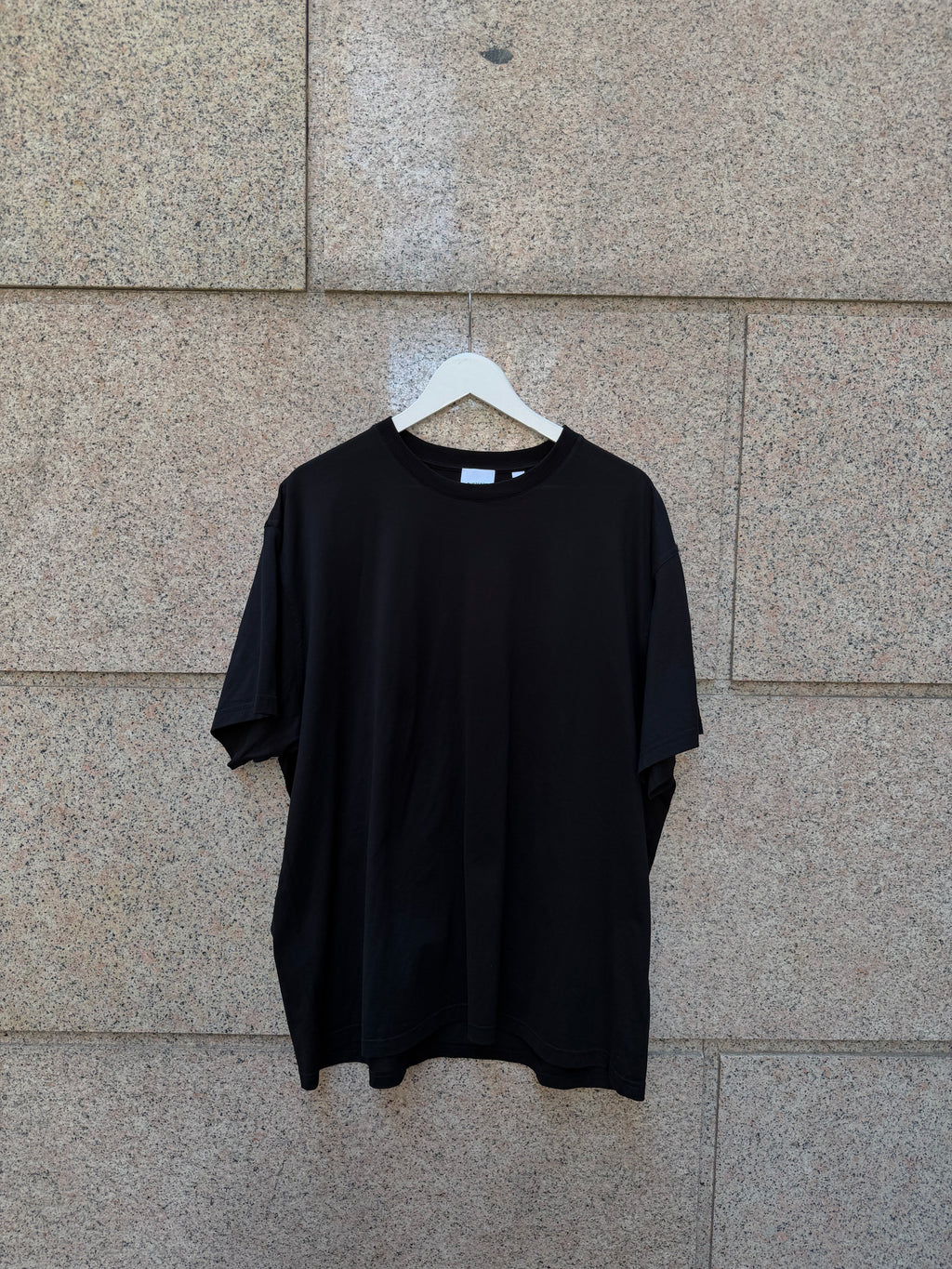 Burberry Horseferry Print Tee Black - XL (USED)