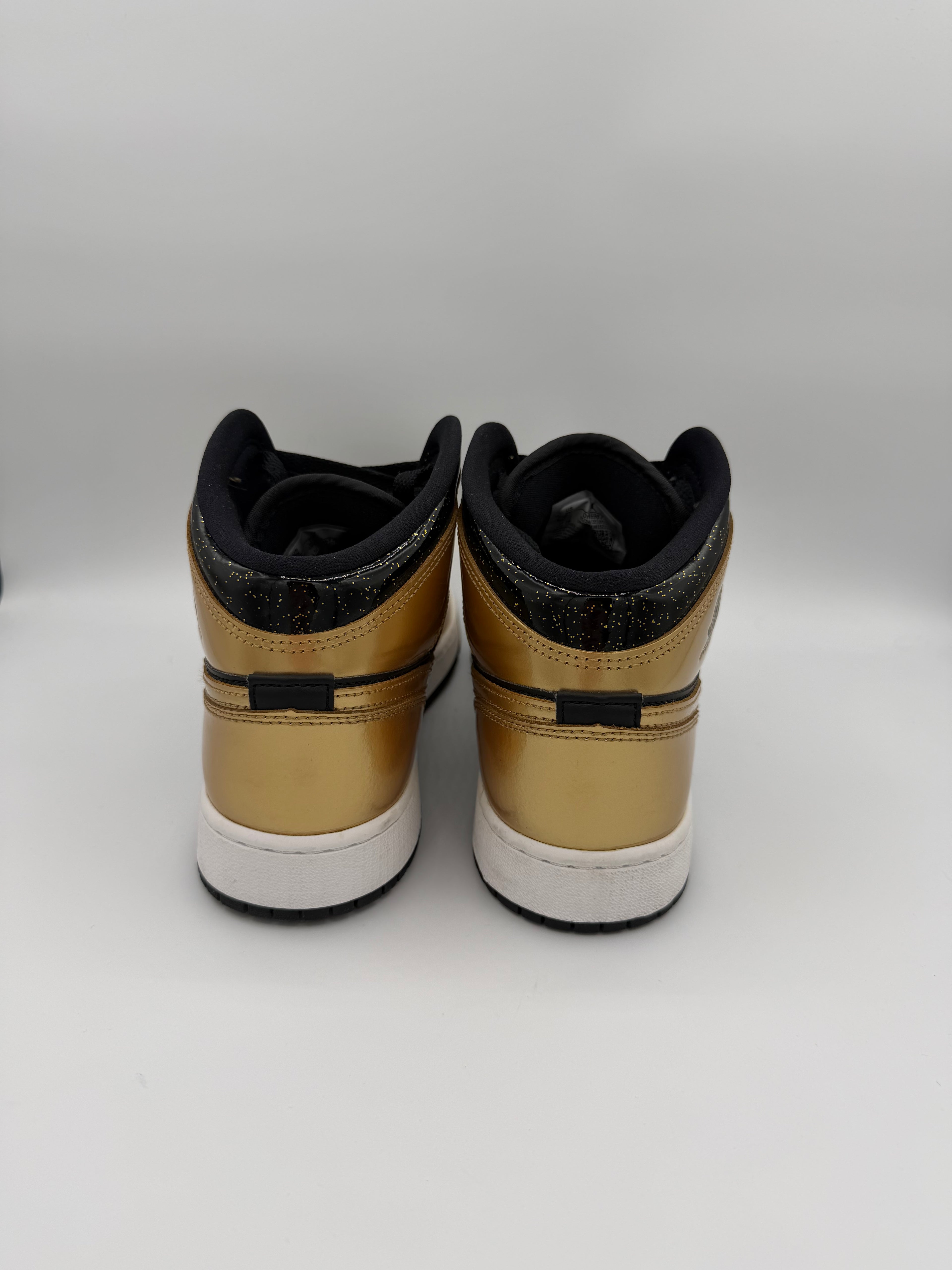 Jordan 1 Mid Metallic Gold - 40Eu (USED)
