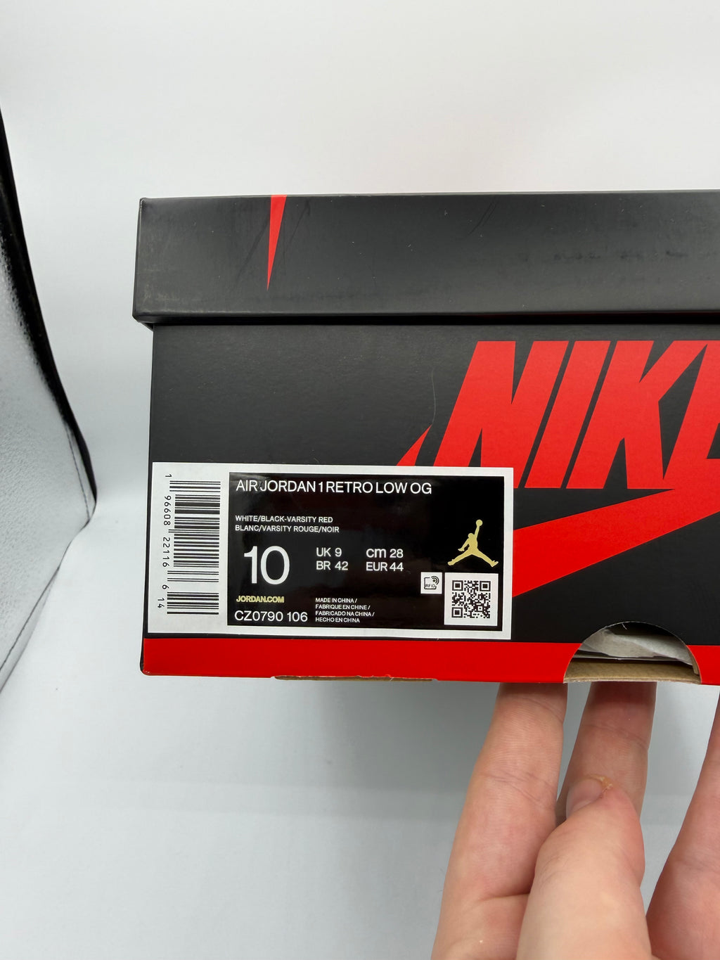 Jordan 1 Retro Low Black Toe - 44Eu (USED)