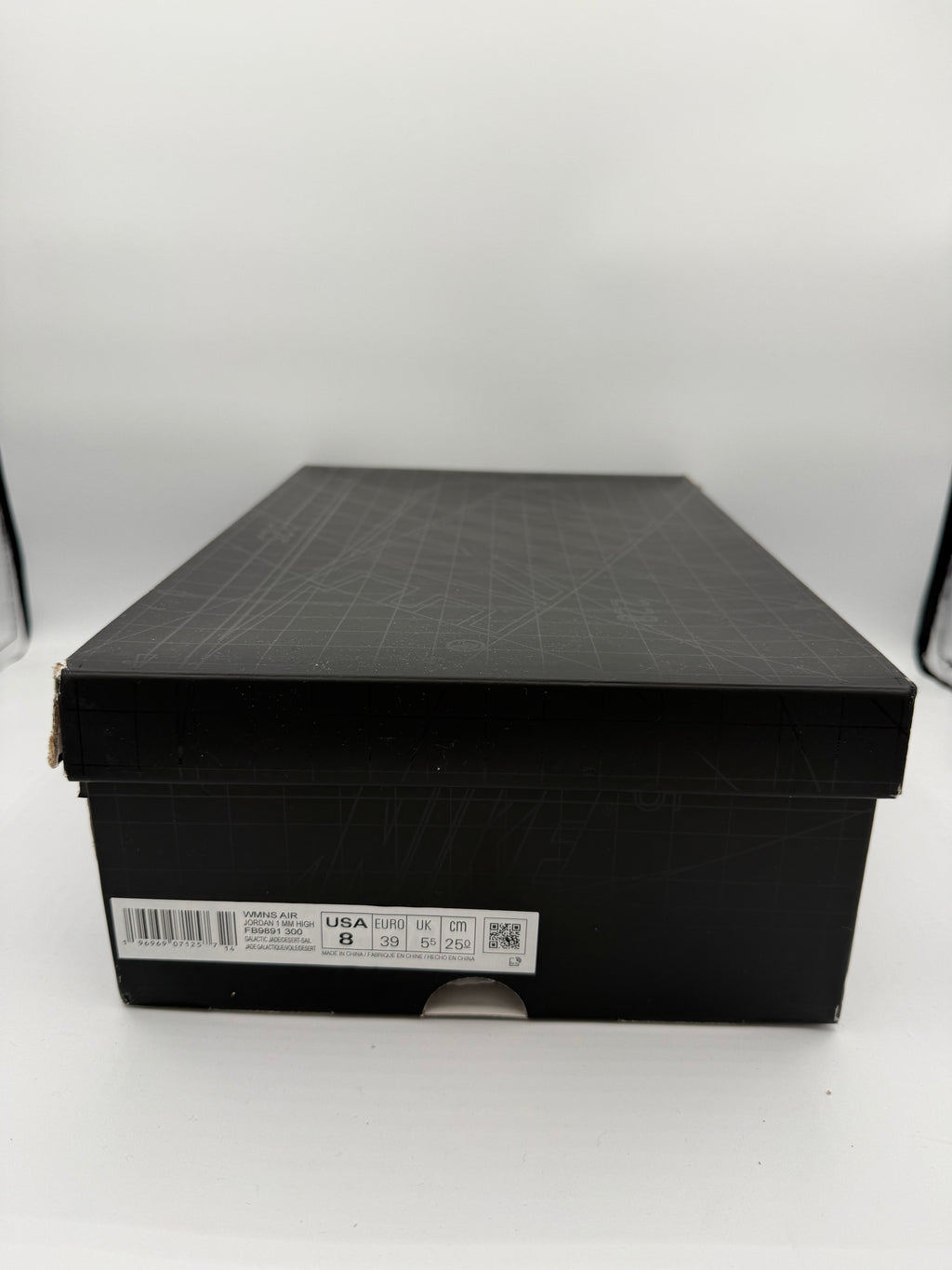 Jordan 1 High Galactic Jade - 39Eu (USED)