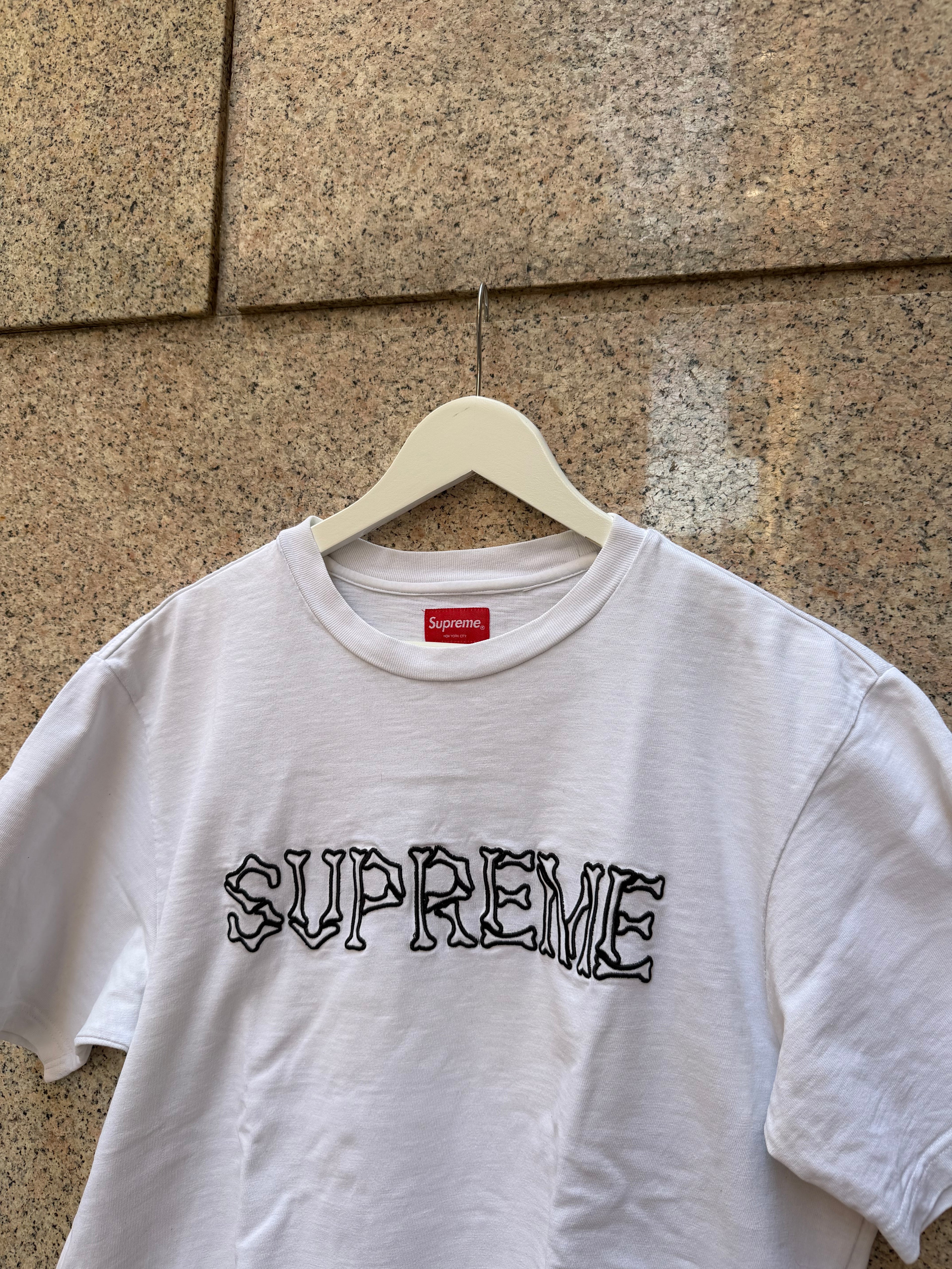 Supreme Bones White Tee - L (USED)