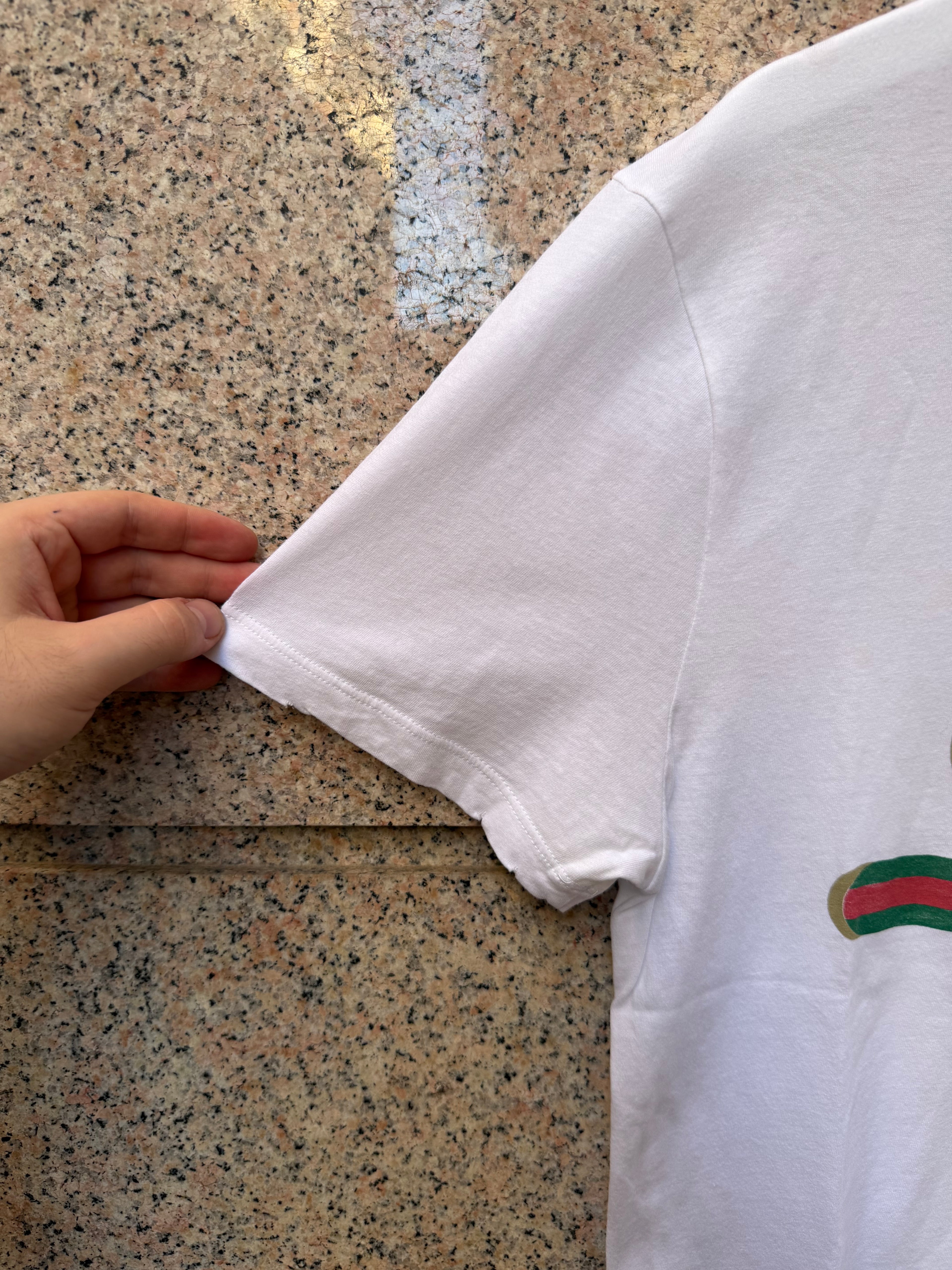 Gucci Tee Logo Washed Print White - XS (USED)