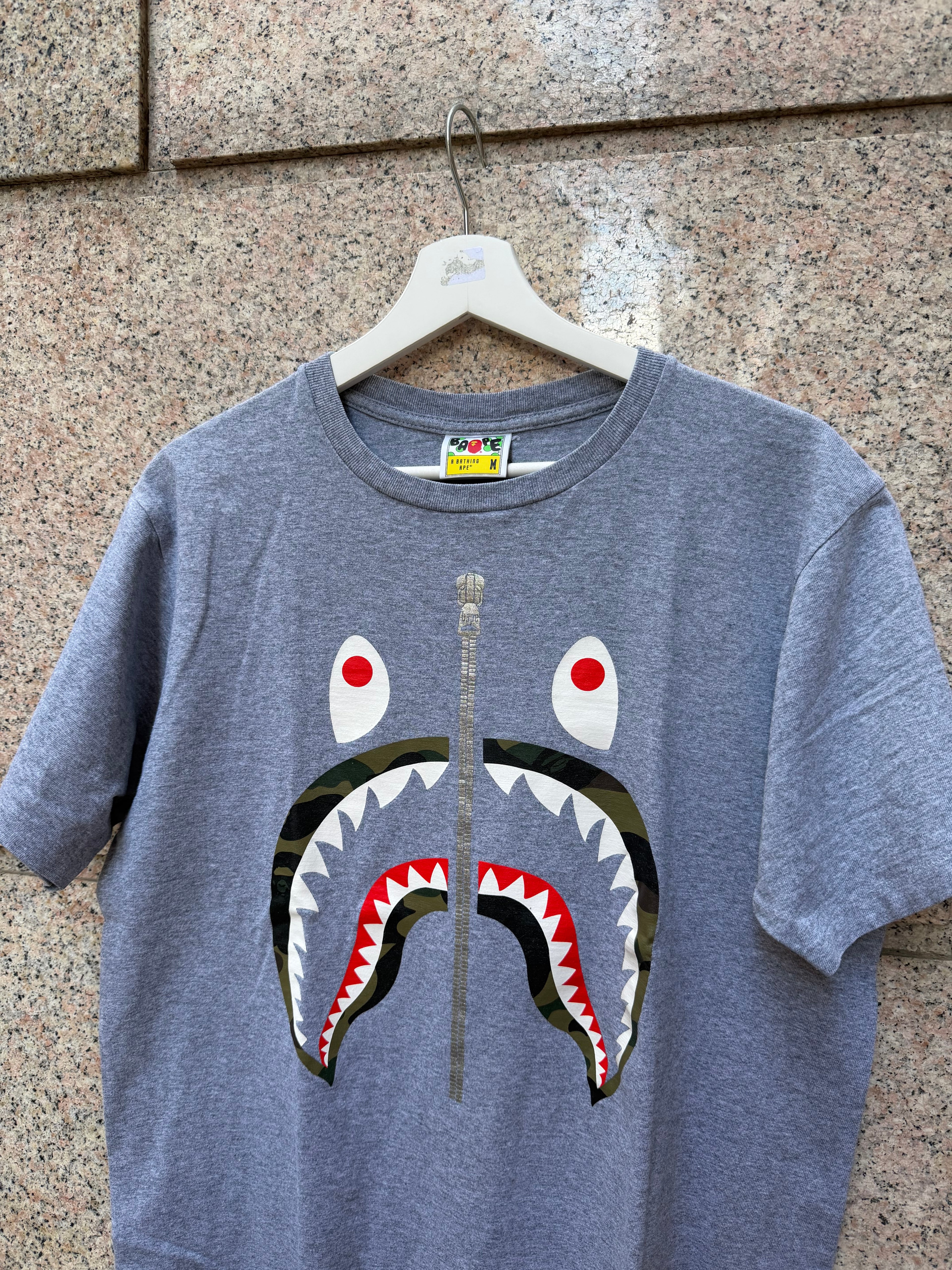 A Bathing Ape Bape Tee Shark Grey Camo - M (USED)