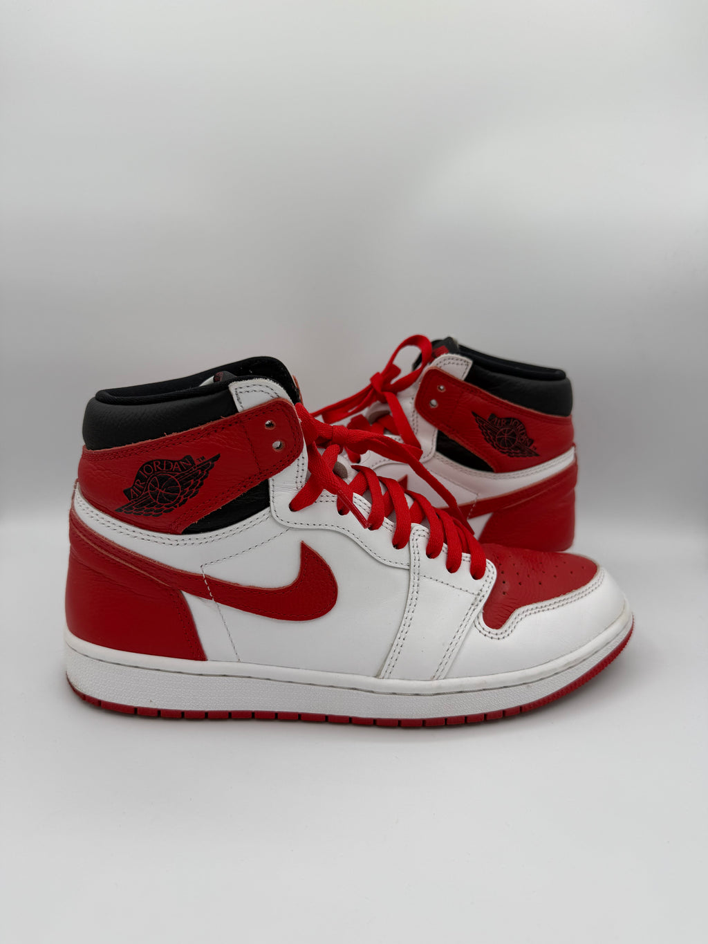 Jordan 1 Retro High OG Heritage - 43Eu (USED)