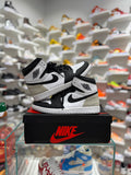 Jordan 1 Retro High Bleached Coral - 45Eu (USED)