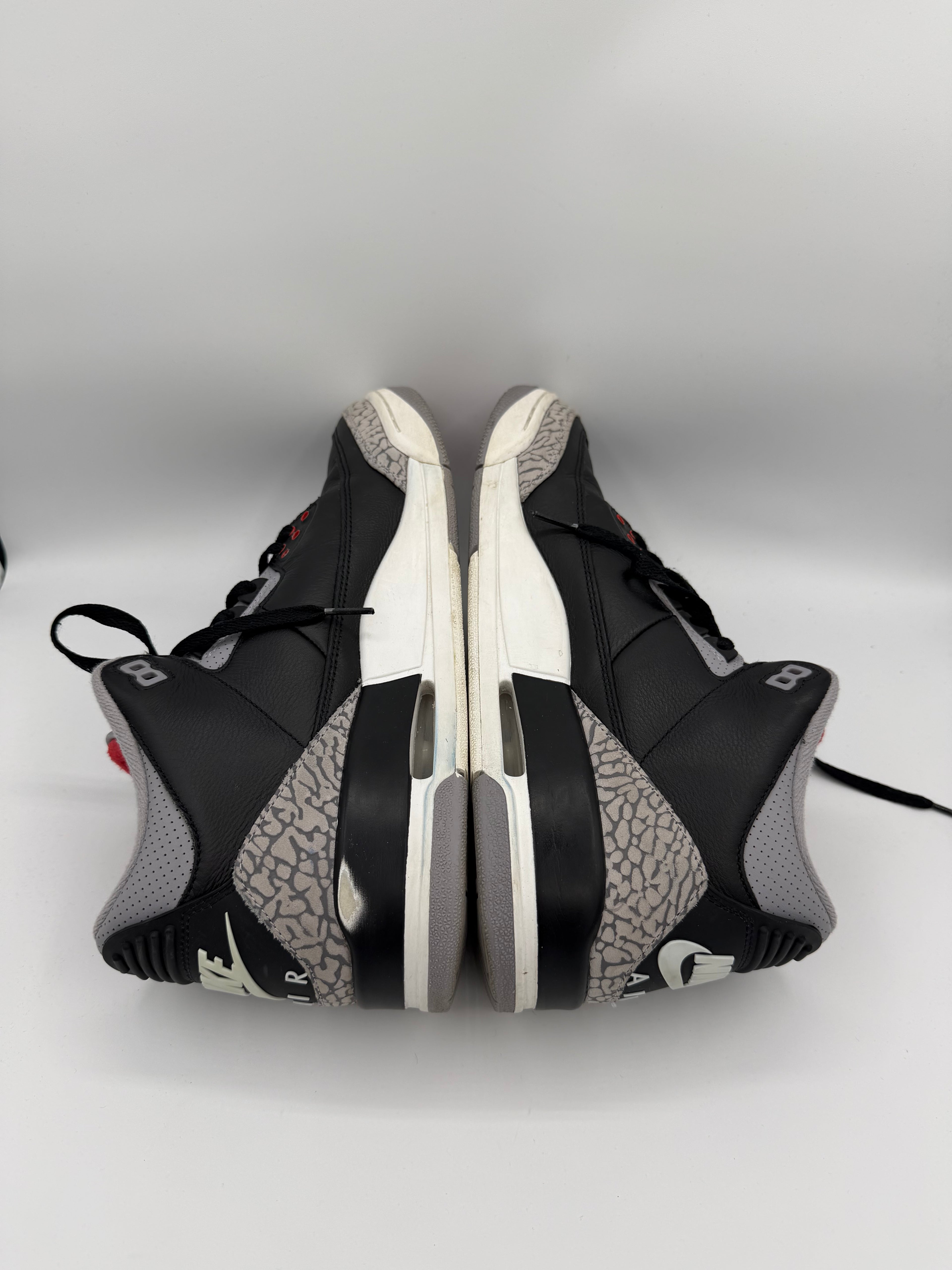 Jordan 3 Retro Black Cement - 44,5Eu (USED)