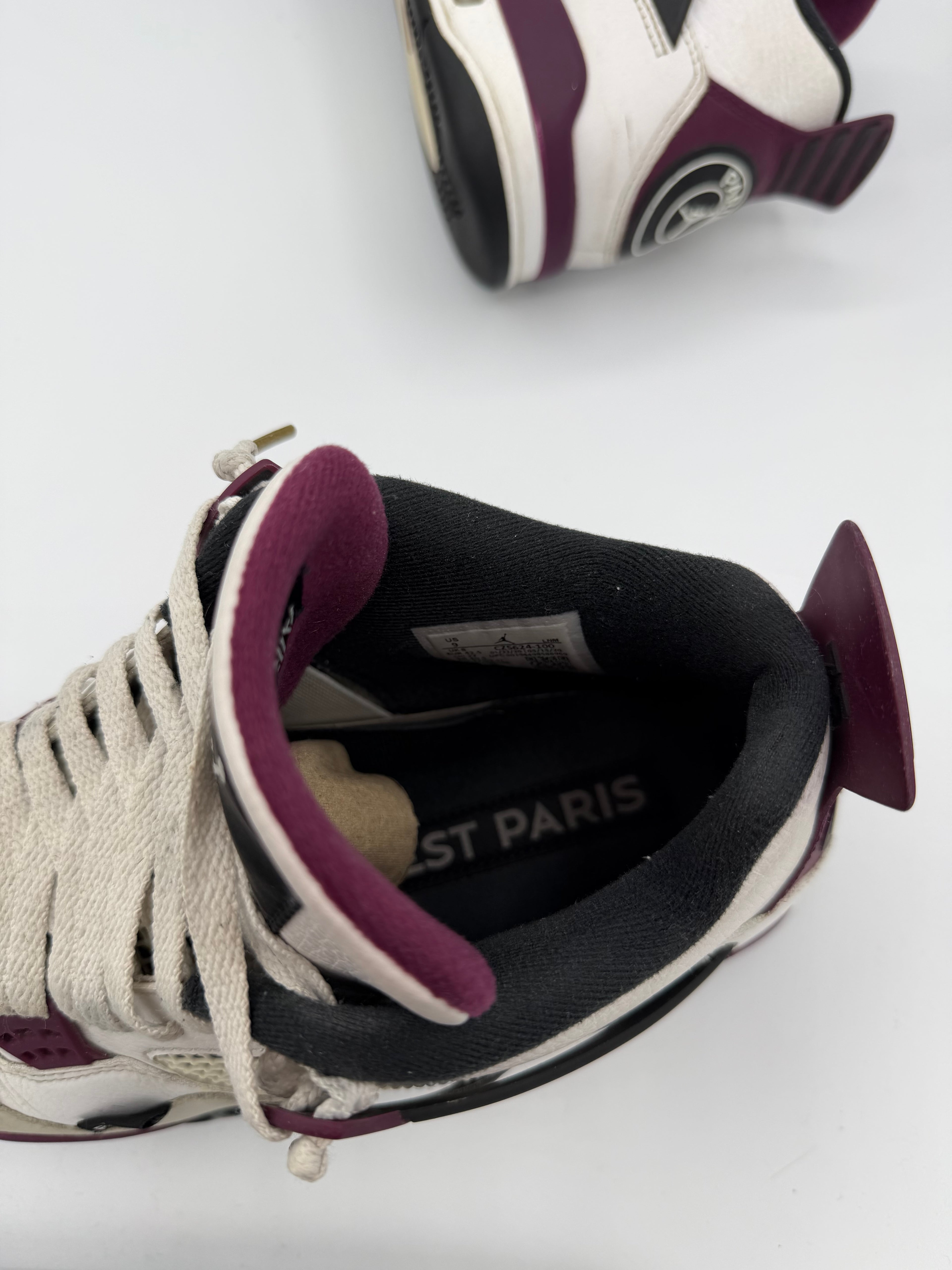 Jordan 4 PSG - 42,5Eu (USED)