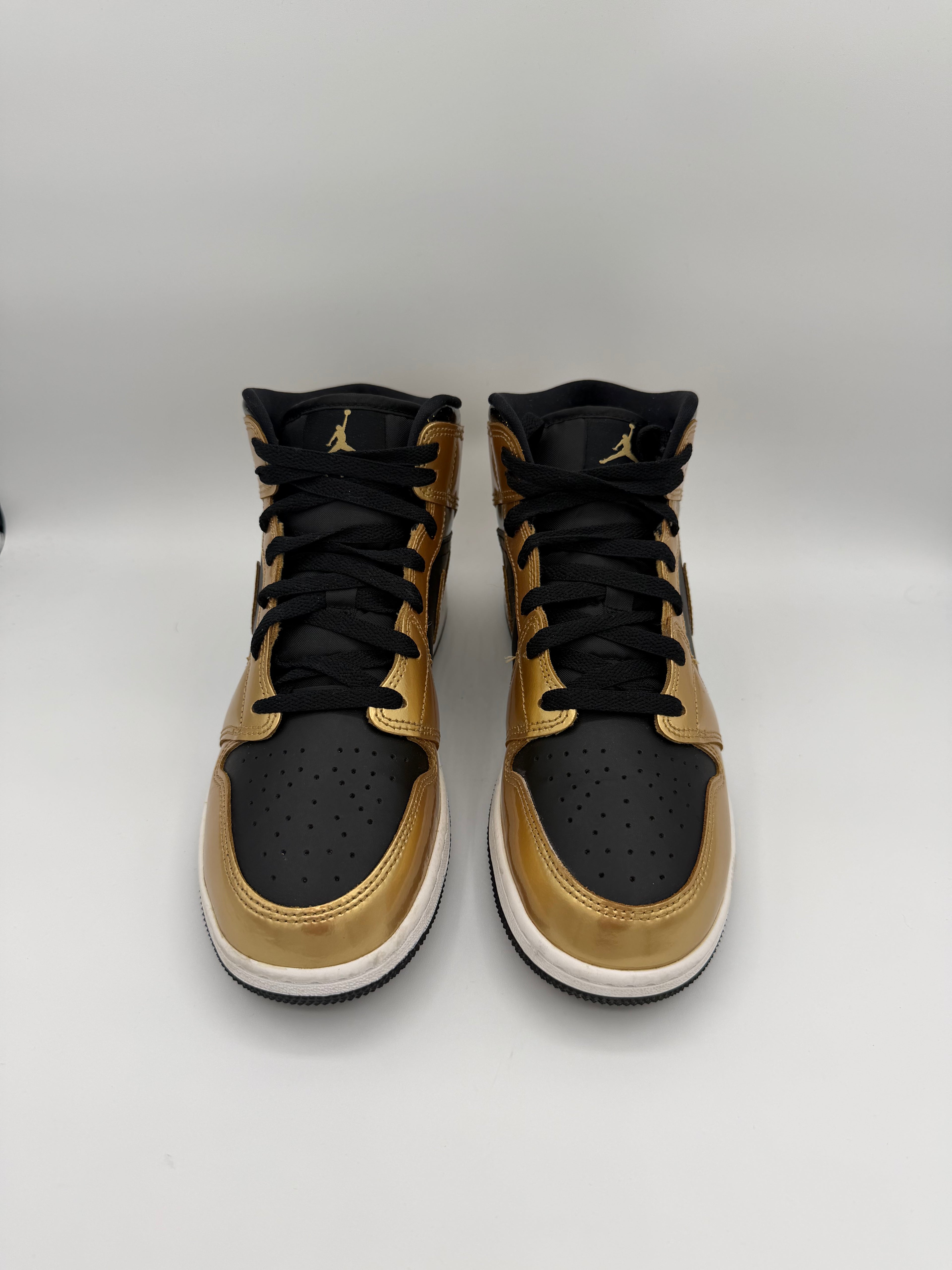 Jordan 1 Mid Metallic Gold - 40Eu (USED)