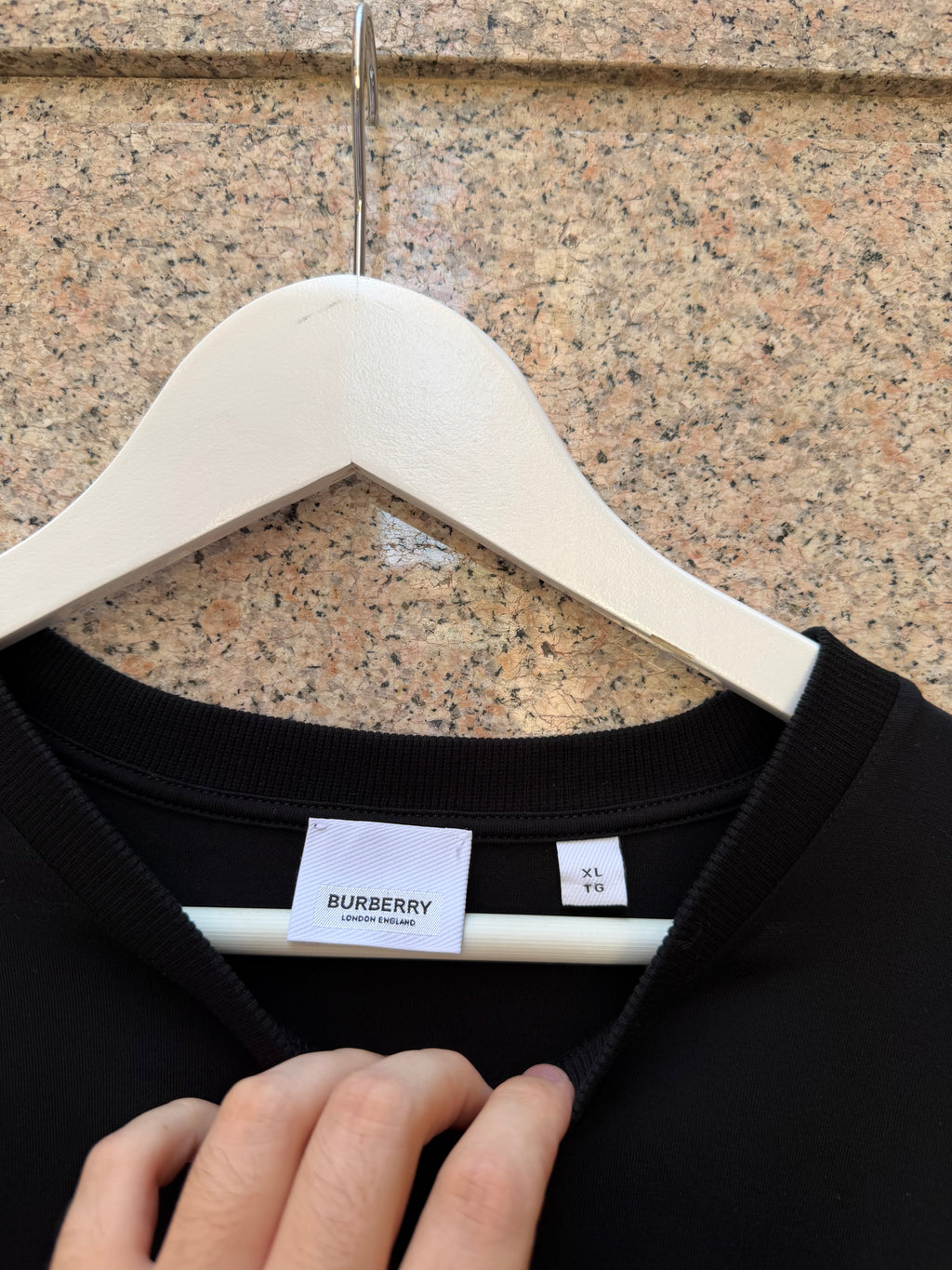 Burberry Horseferry Print Tee Black - XL (USED)