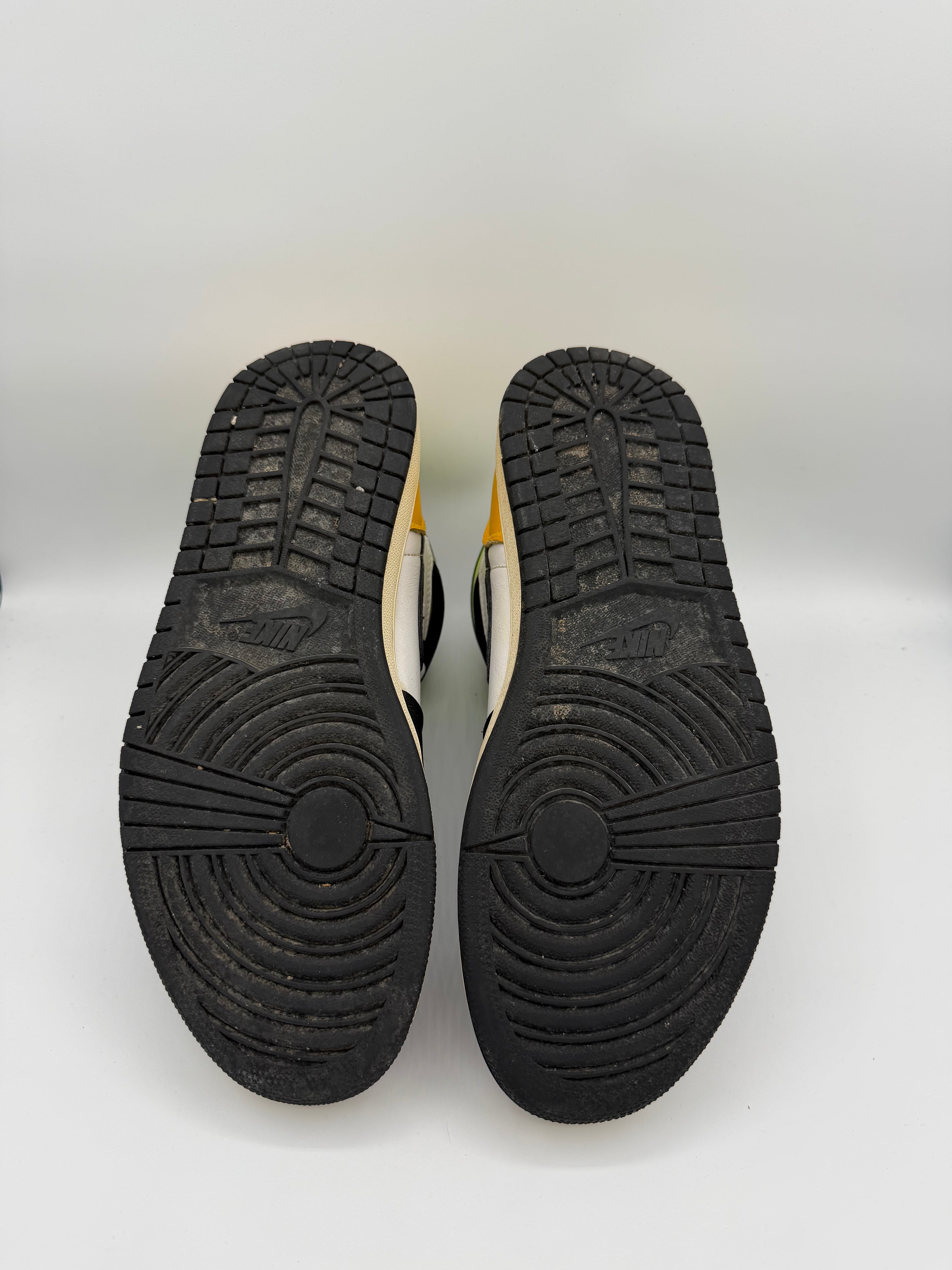Jordan 1 High Volt - 43Eu (USED)