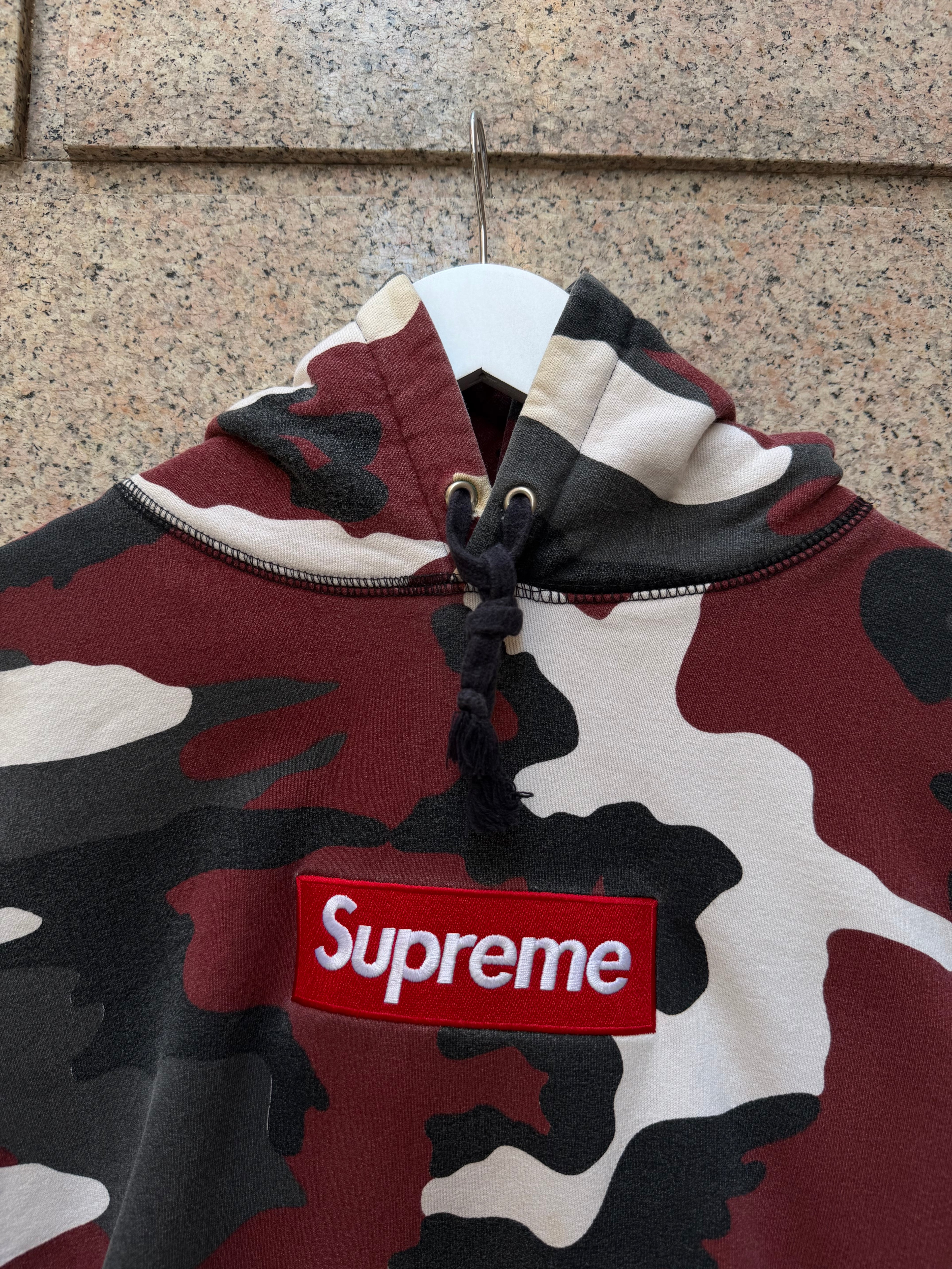 Supreme Hoodie Box Logo Camo Red FW13 - M (USED)