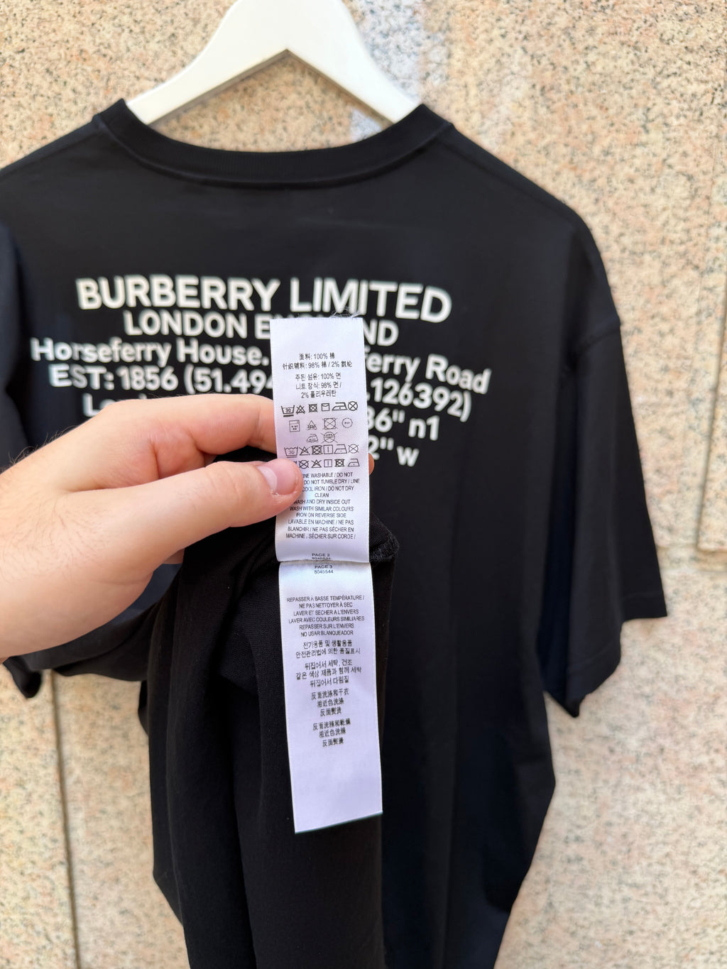 Burberry Horseferry Print Tee Black - XL (USED)