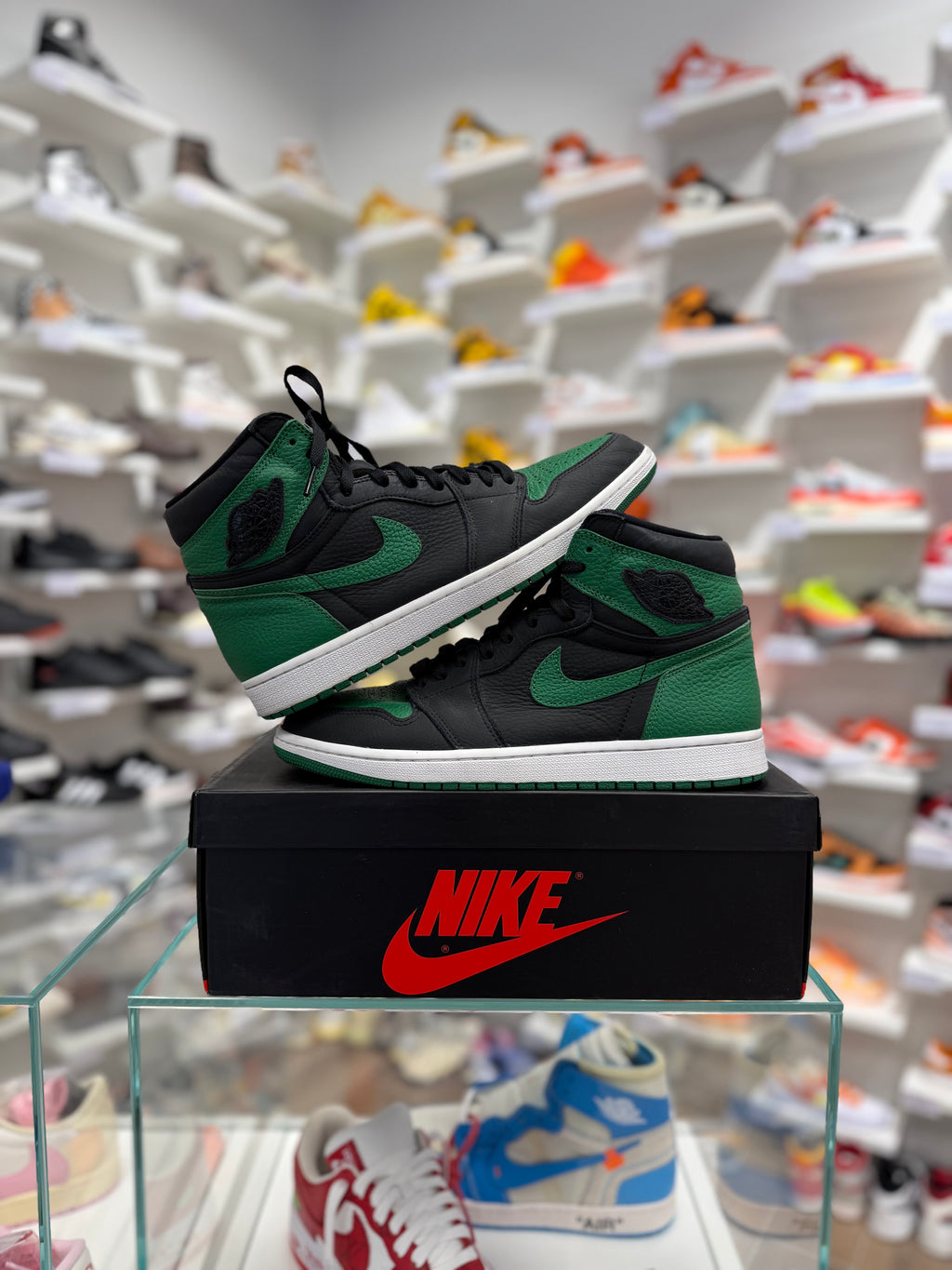 Jordan 1 Retro High Pine Green - 45Eu (USED)