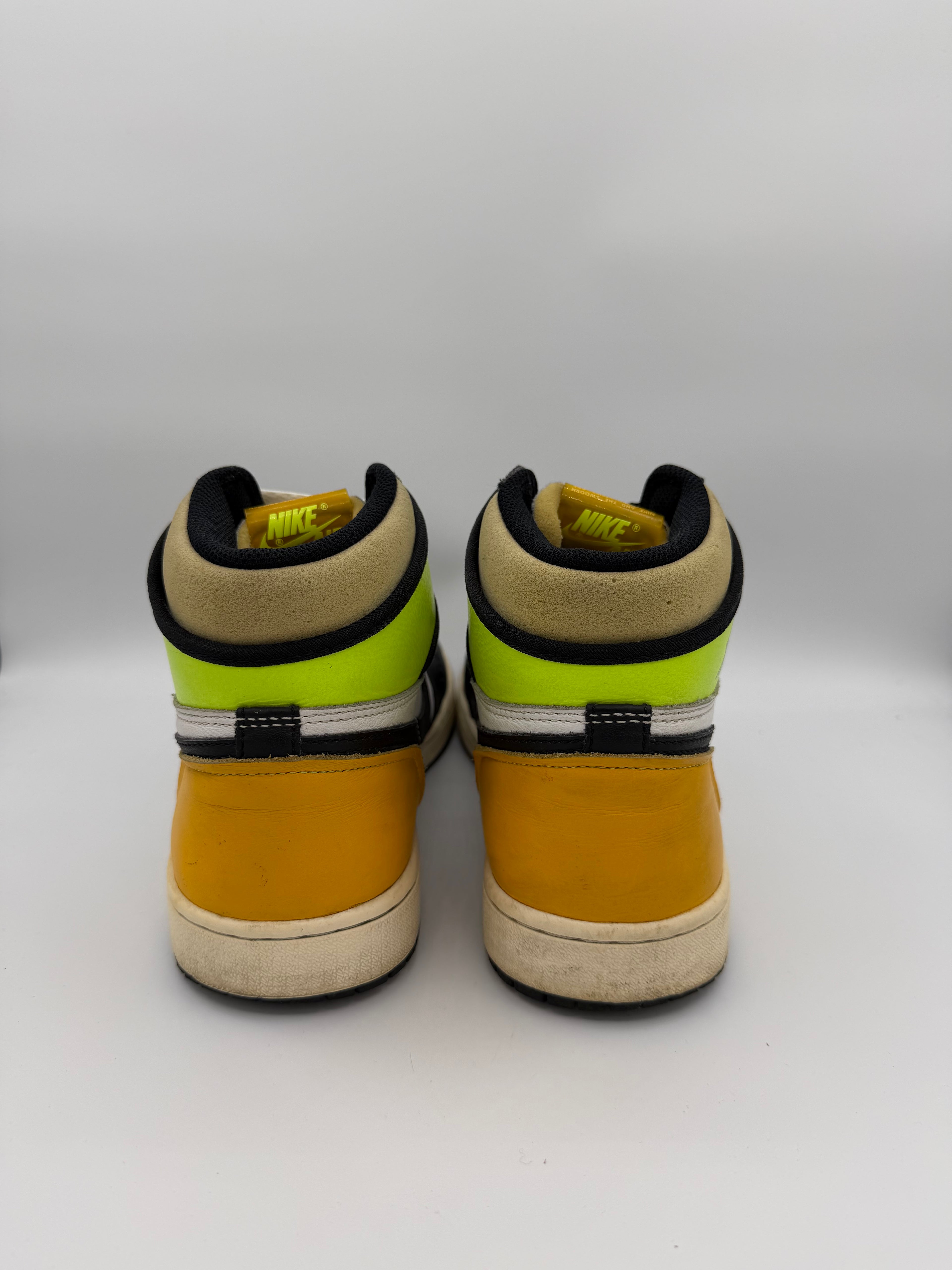 Jordan 1 High Volt - 43Eu (USED)