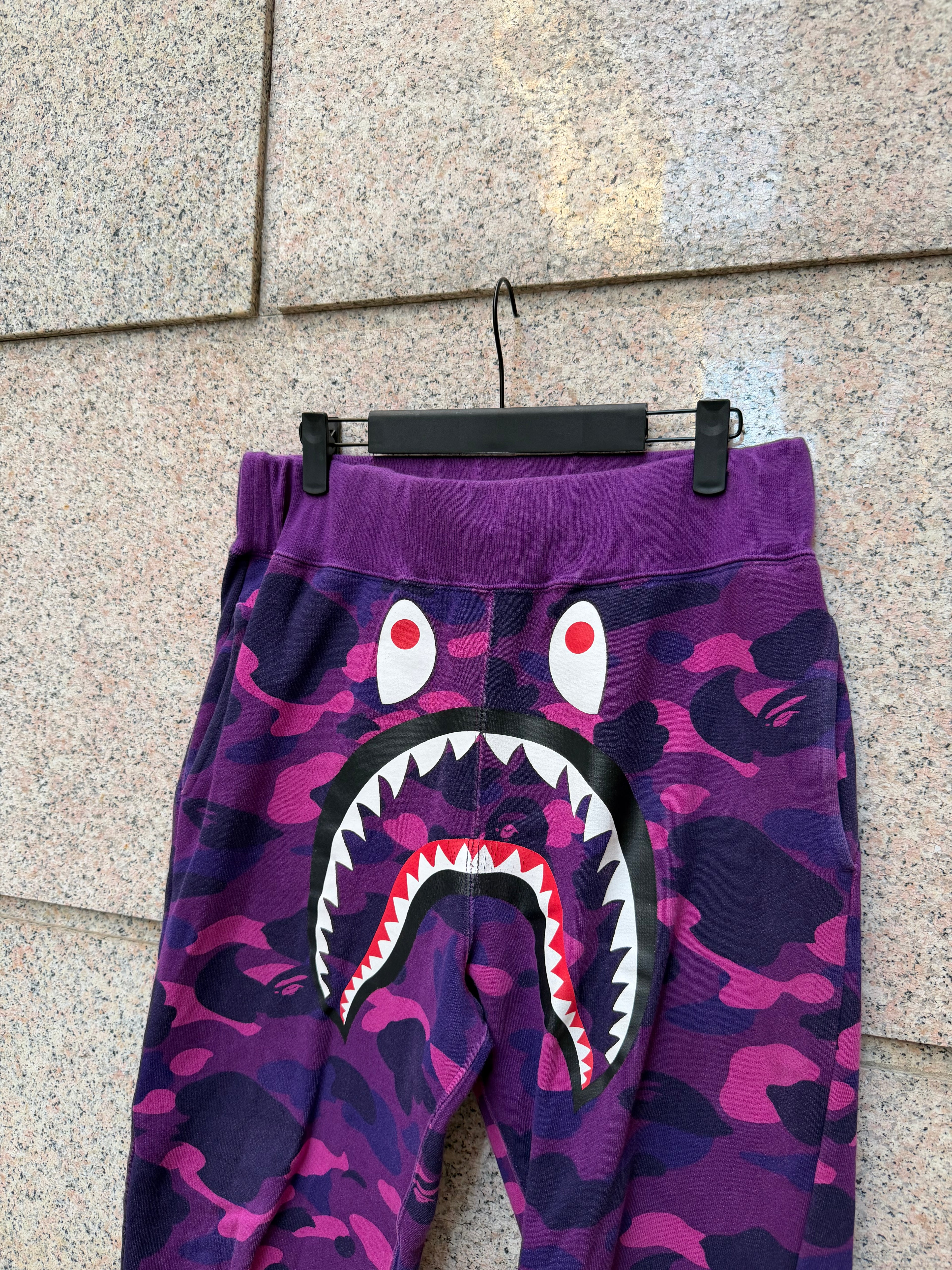 A Bathing Ape Bape Camo Shark Sweatpants Purple - S (USED)