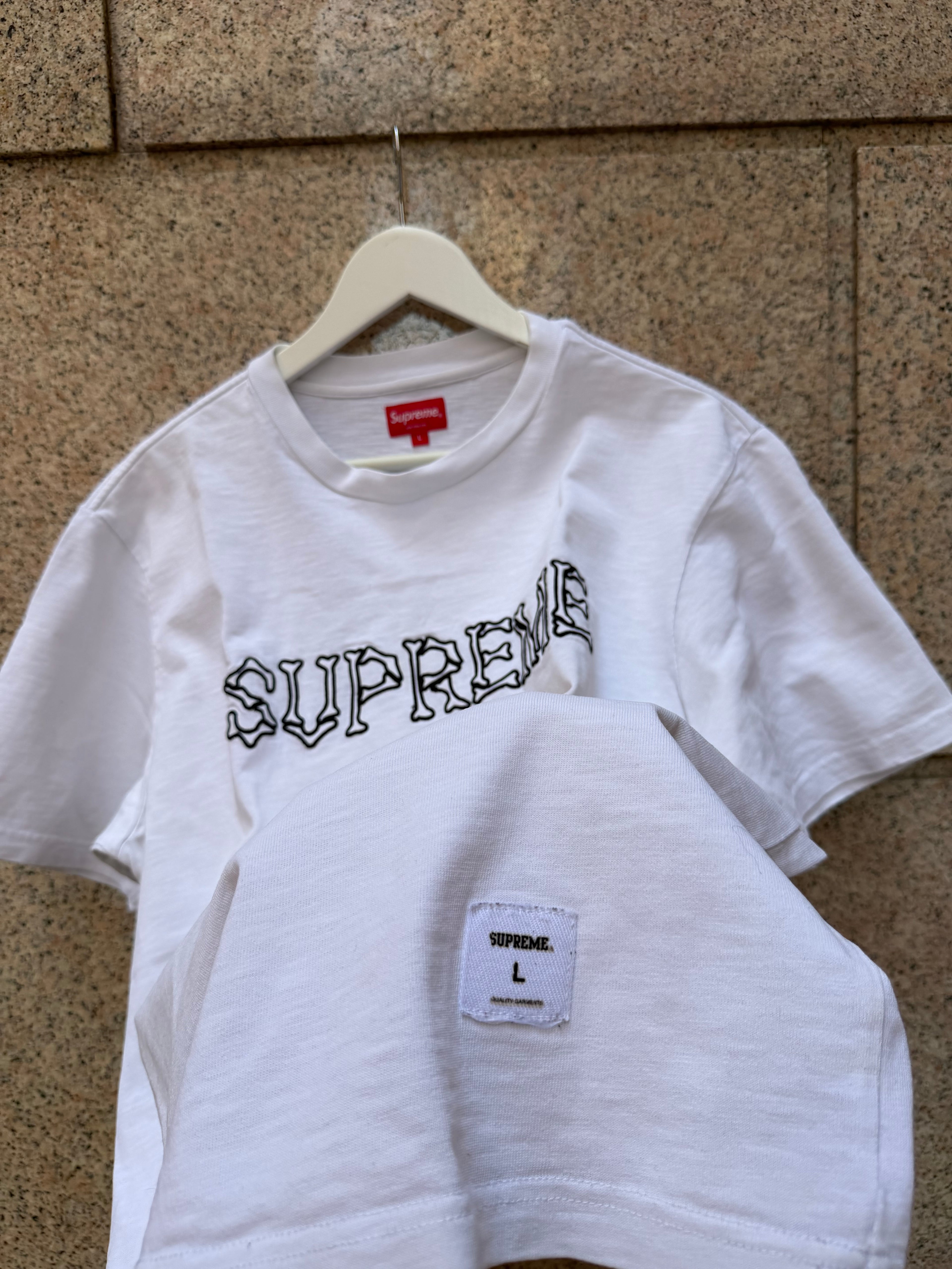 Supreme Bones White Tee - L (USED)