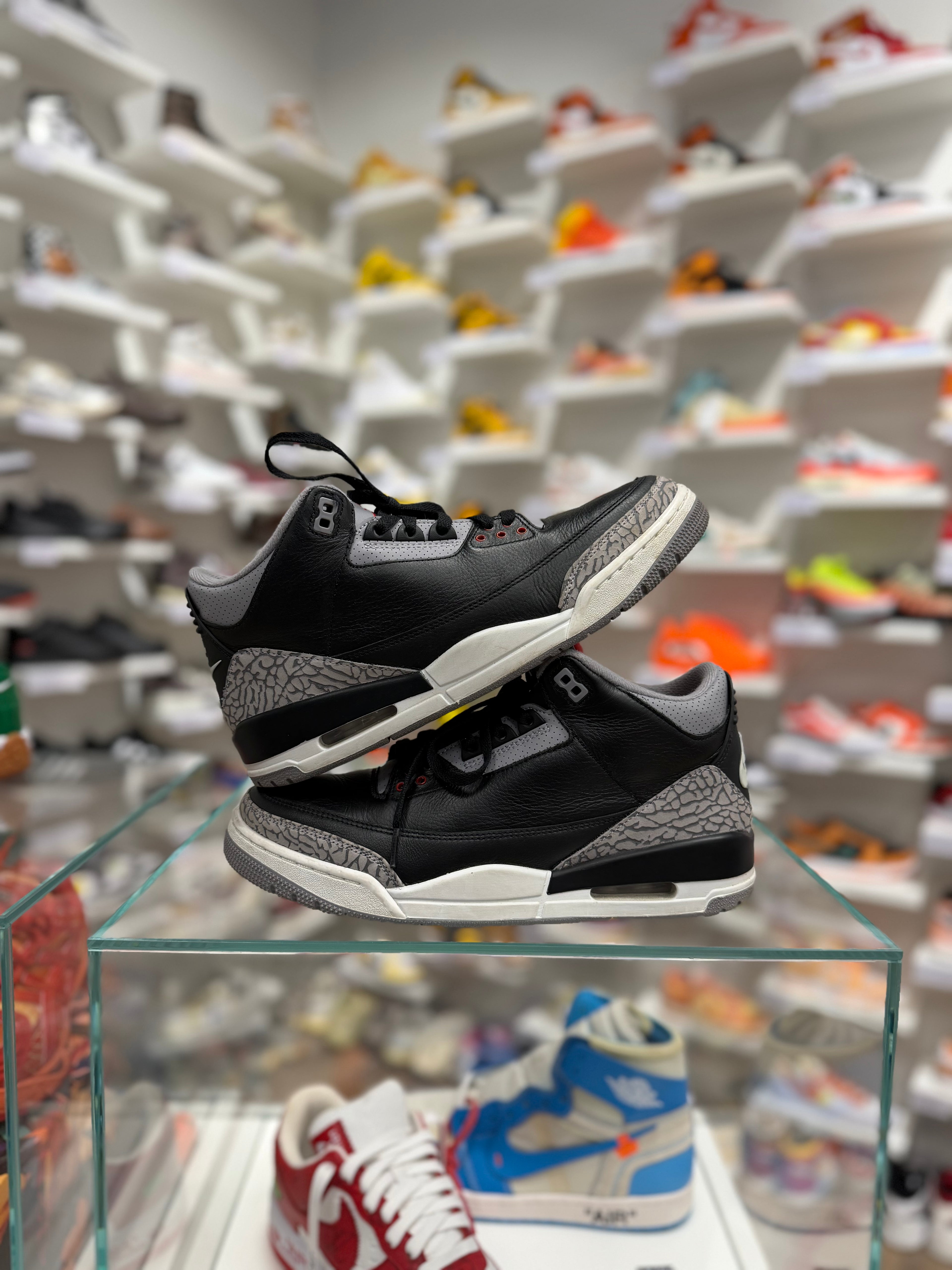 Jordan 3 Retro Black Cement - 44,5Eu (USED)