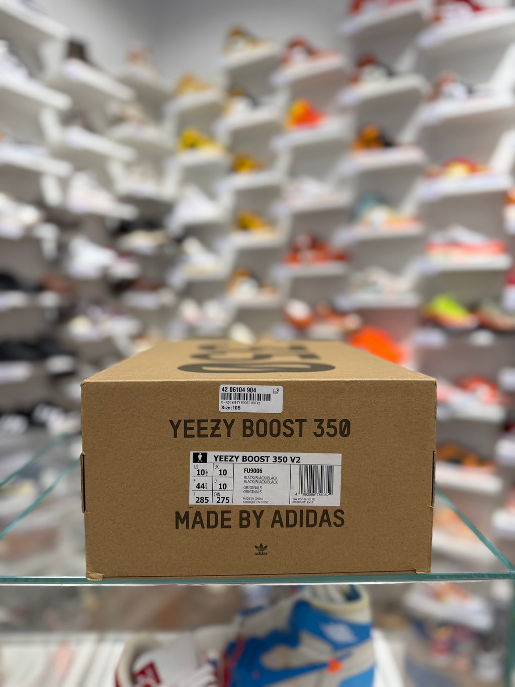 Yeezy 350 V2 Triple Black - 44,5Eu (USED)