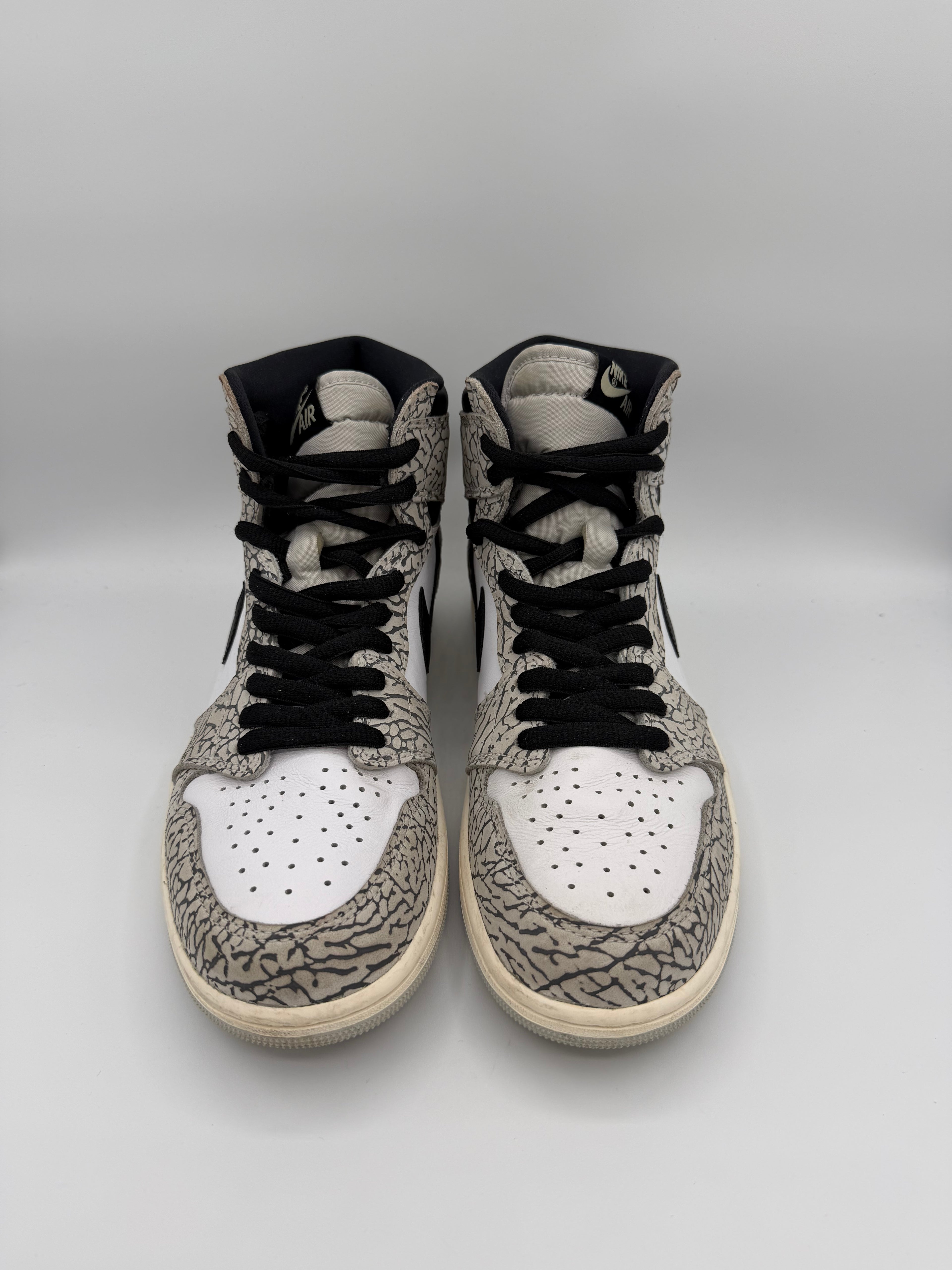 Jordan 1 High Cement - 44Eu (USED)