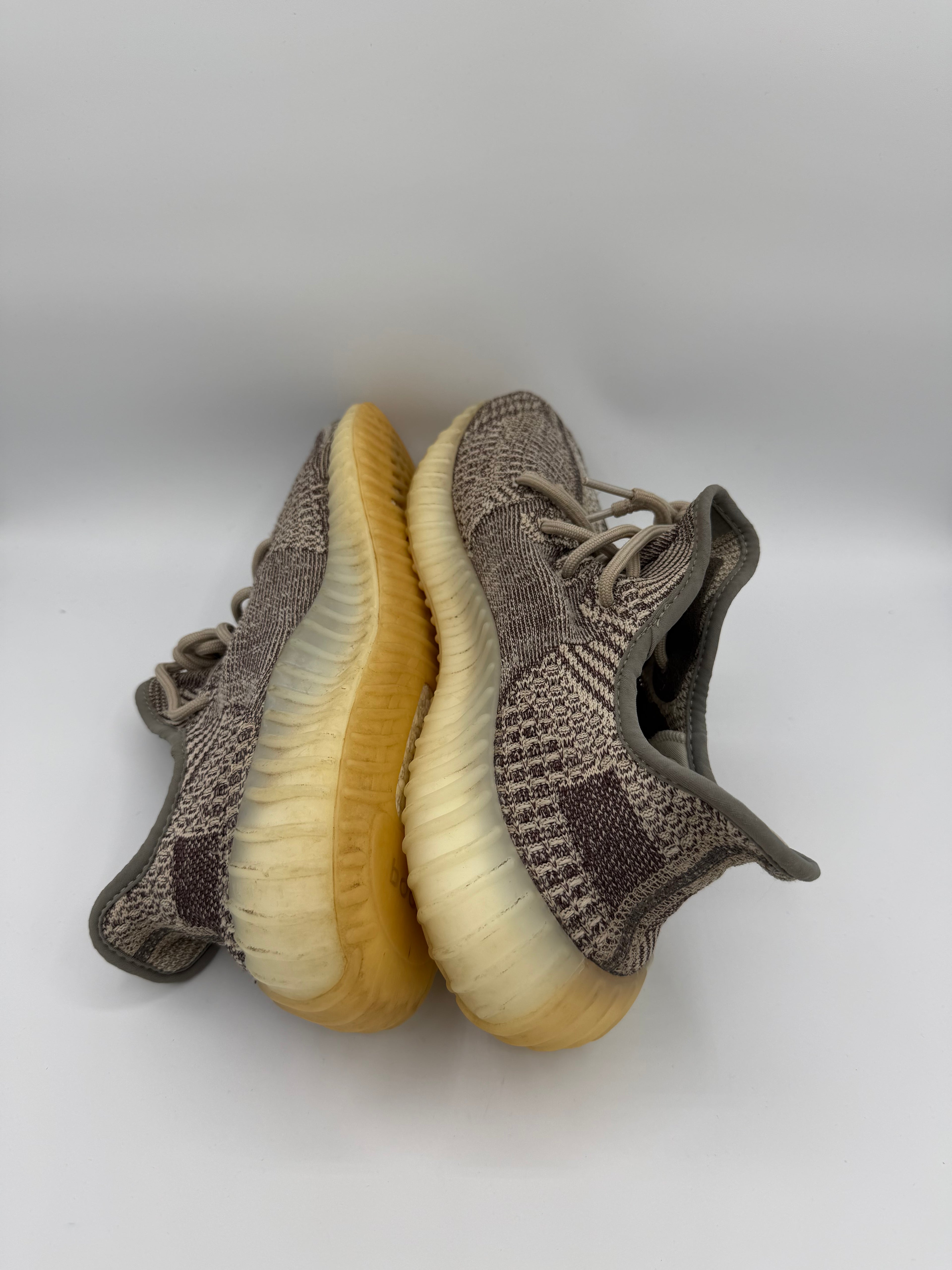 Yeezy Boost 350 V2 Zyon - 42,5Eu (USED)