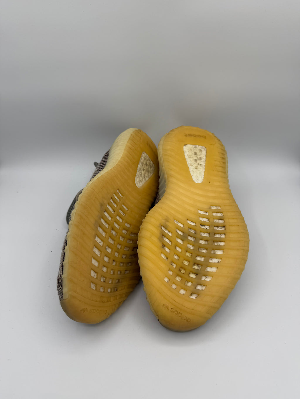 Yeezy Boost 350 V2 Zyon - 42,5Eu (USED)