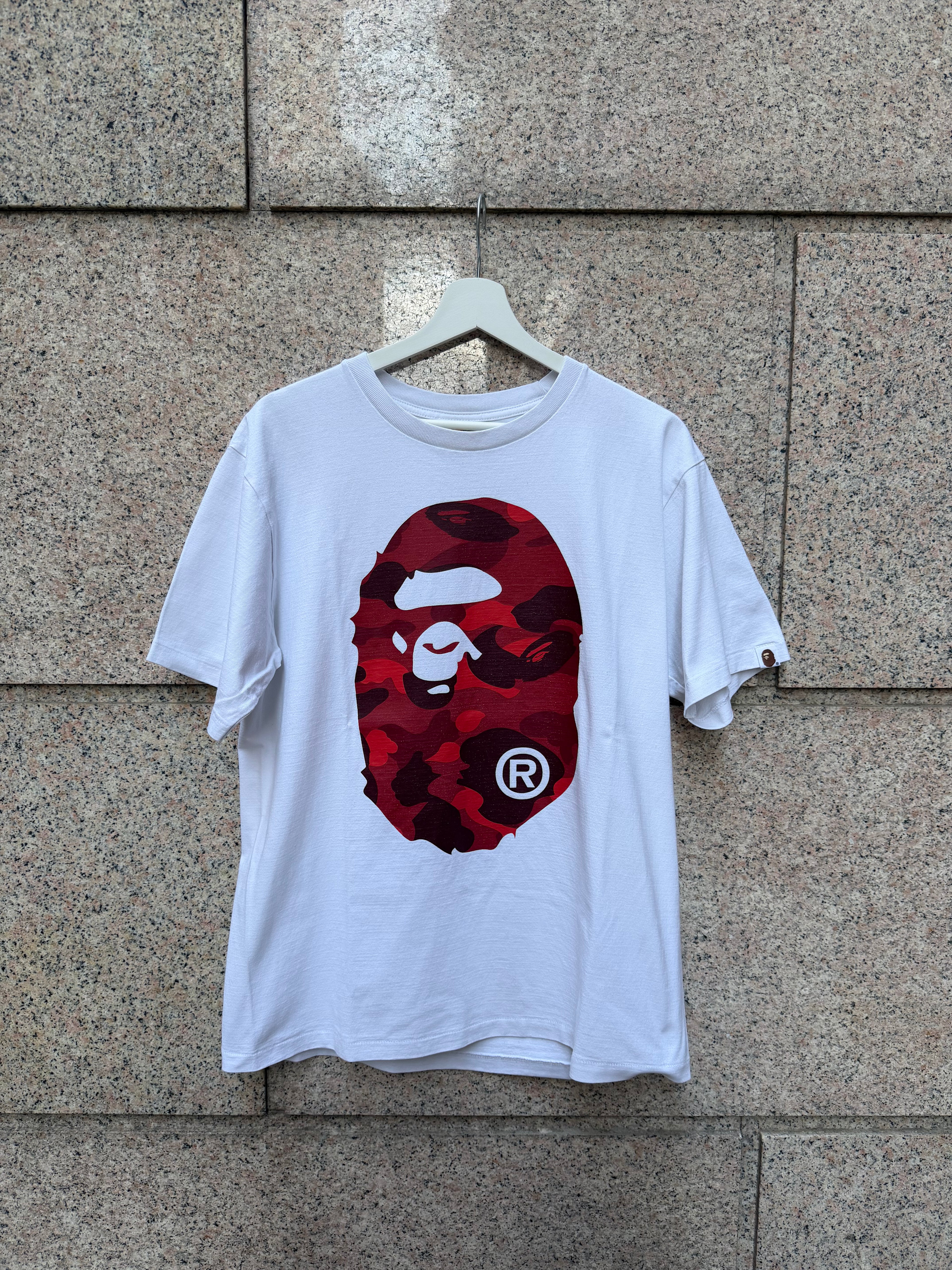 A Bathing Ape Bape Tee Big Head White Red - L (USED)